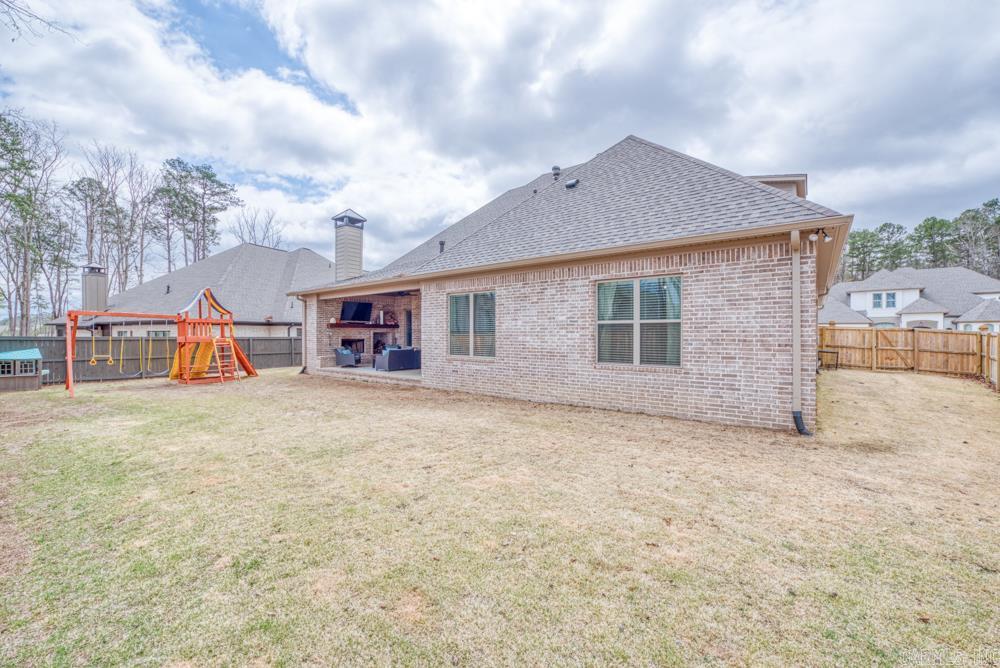 CHENAL VALLEY "ENSBURY PLACE" - Residential