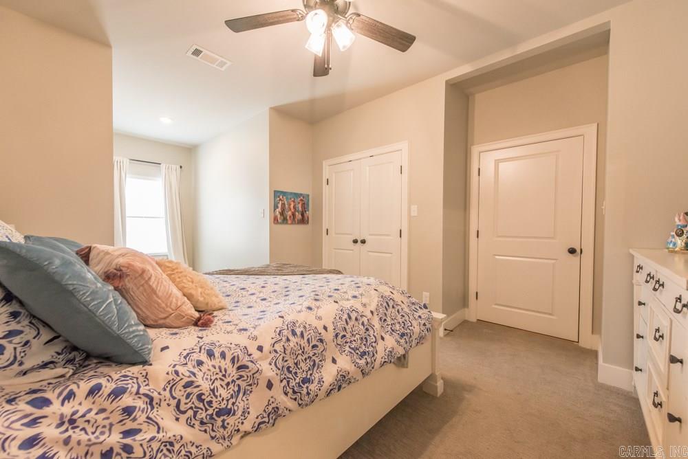 CHENAL VALLEY "ENSBURY PLACE" - Residential