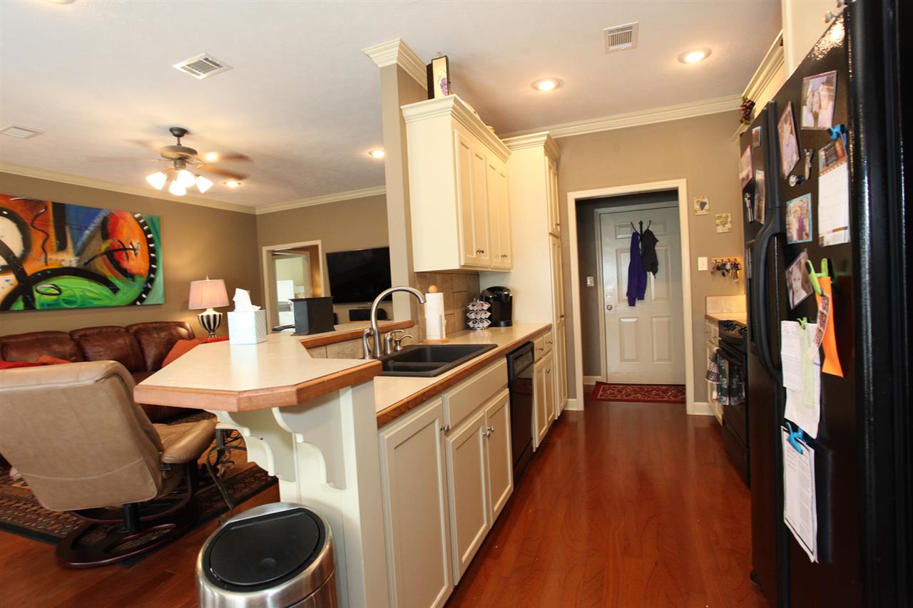 Club Creek - Residential