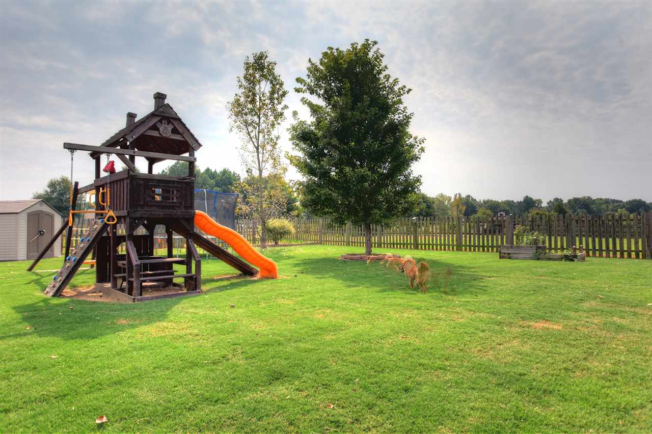 Club Creek - Residential