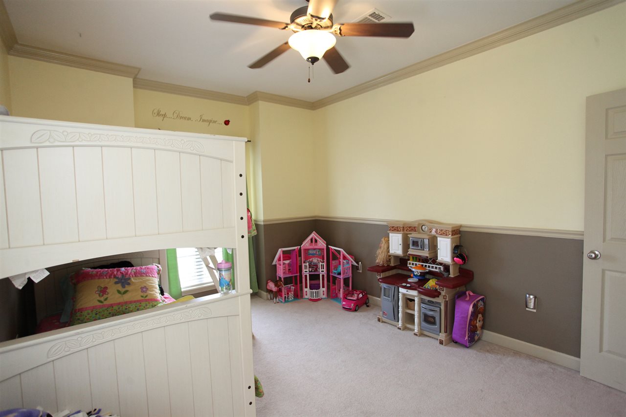 Club Creek - Residential