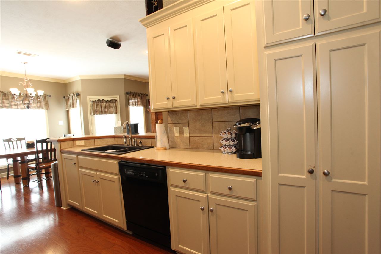 Club Creek - Residential