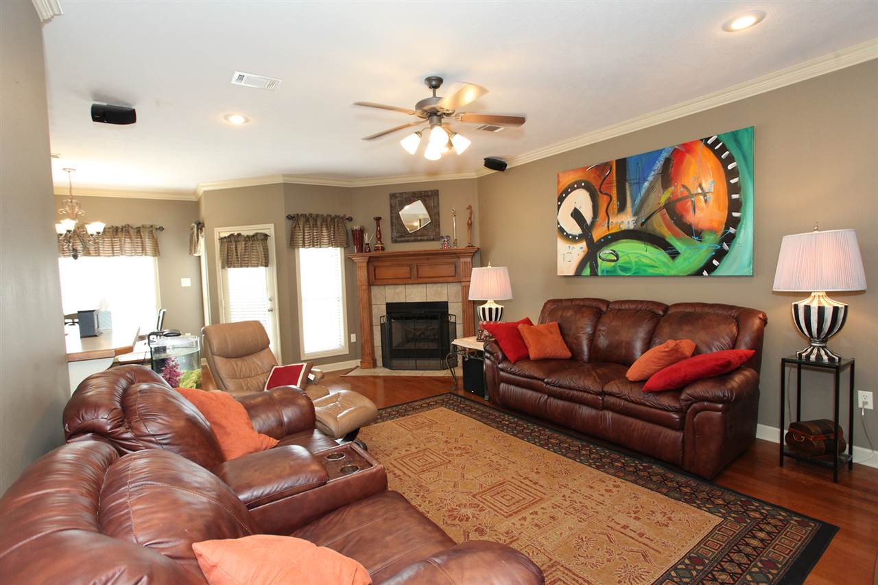 Club Creek - Residential