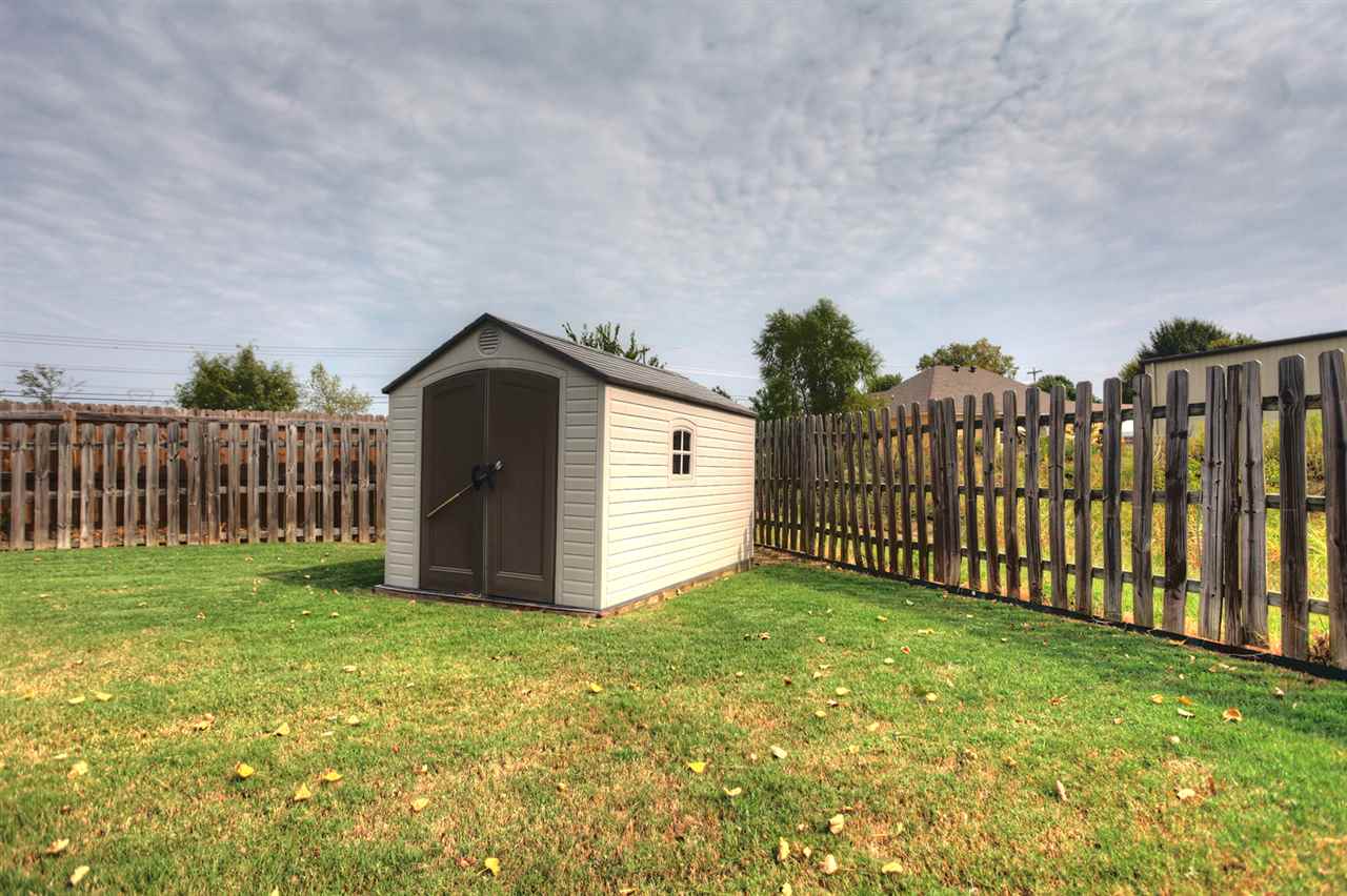 Club Creek - Residential