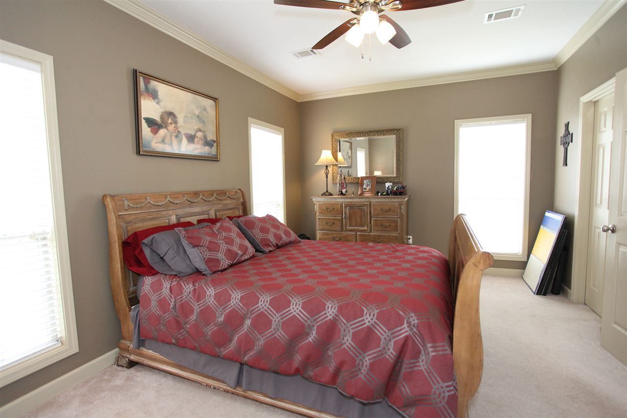 Club Creek - Residential