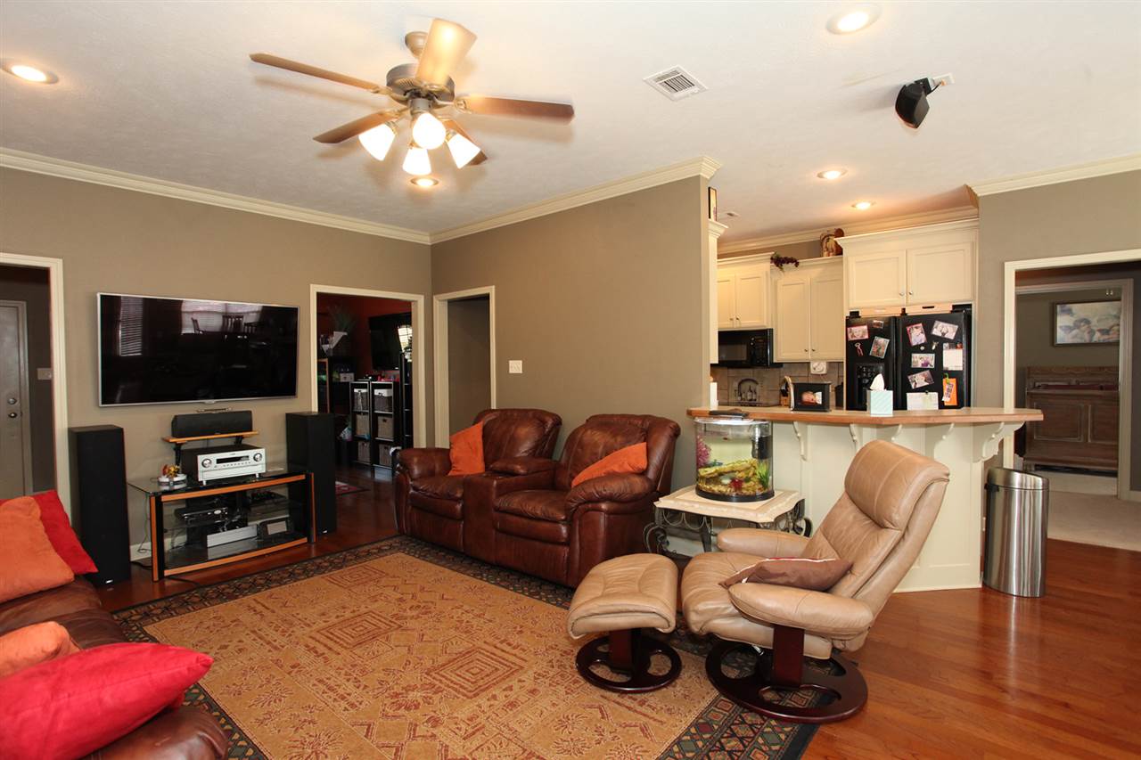 Club Creek - Residential