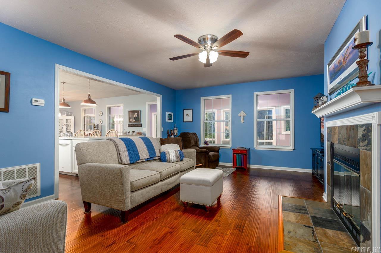 CEDAR PARK ESTATES - Residential