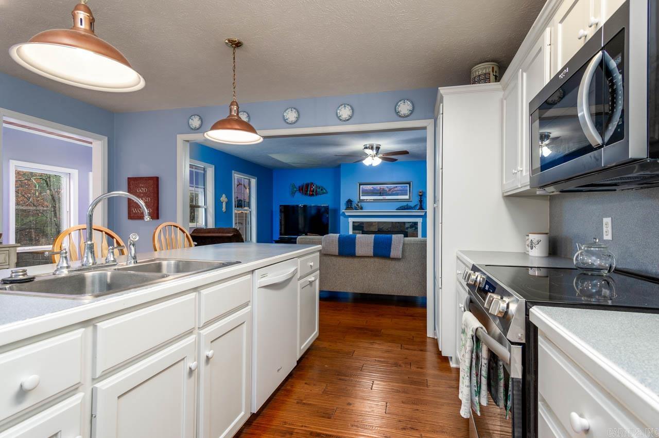 CEDAR PARK ESTATES - Residential