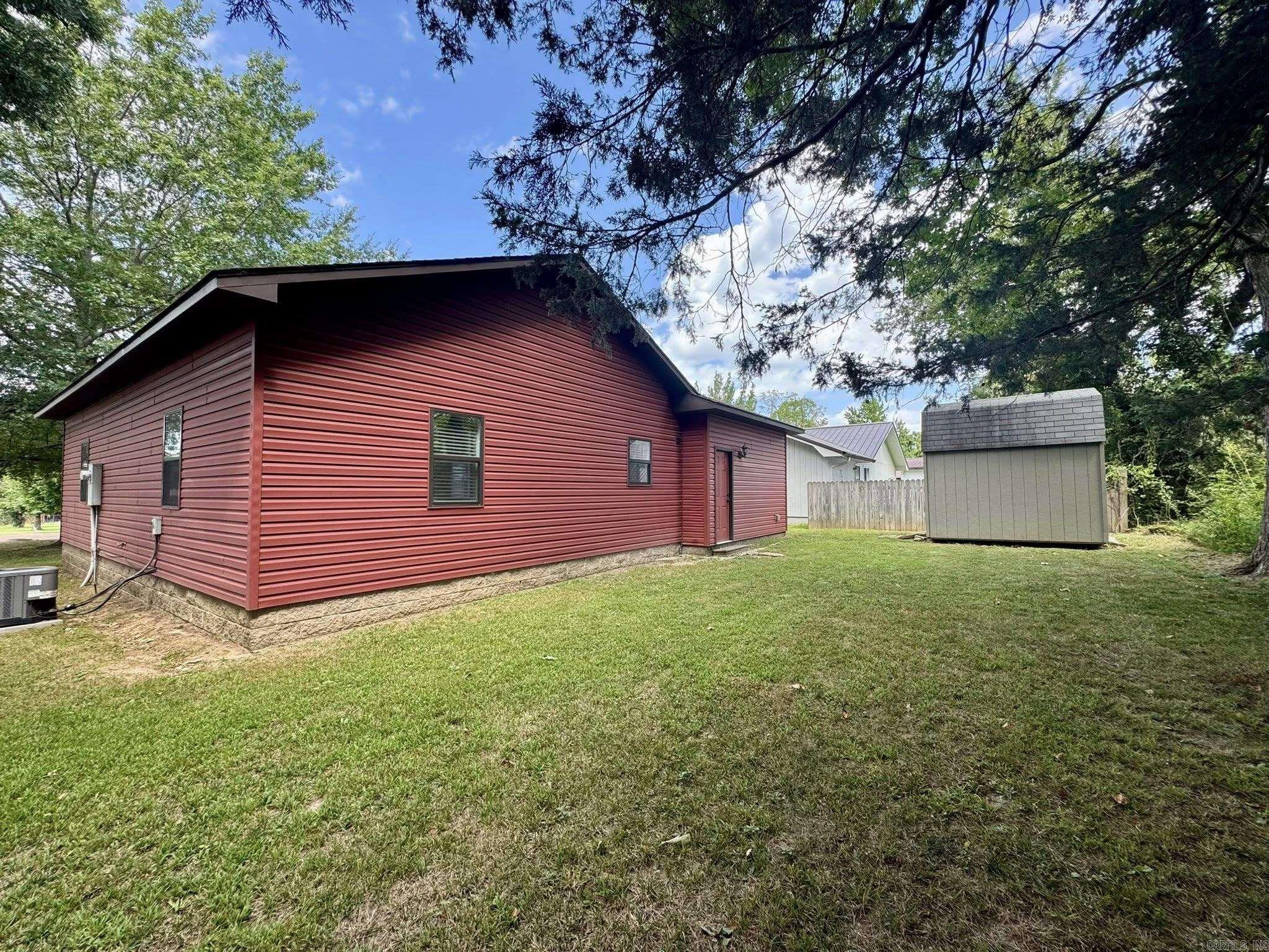 PEBBLE CREEK - Residential