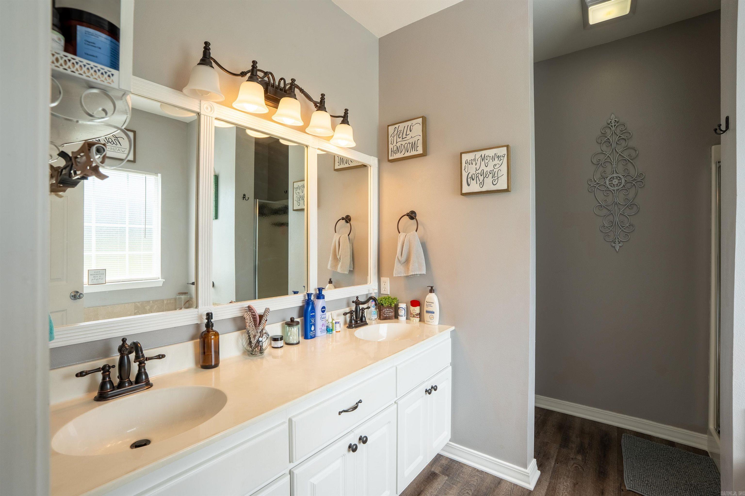 NORTHVIEW ACRES - Residential