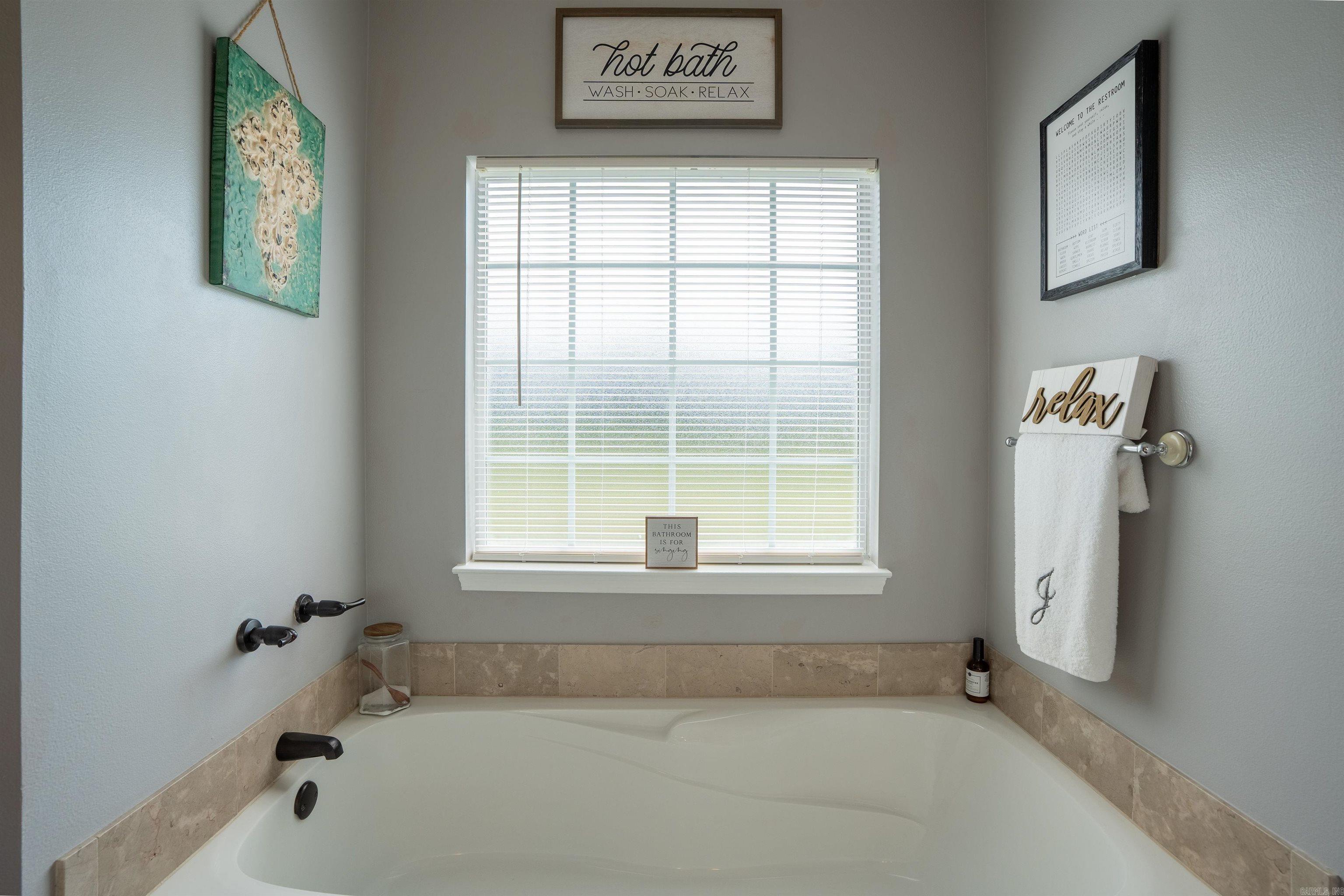 NORTHVIEW ACRES - Residential