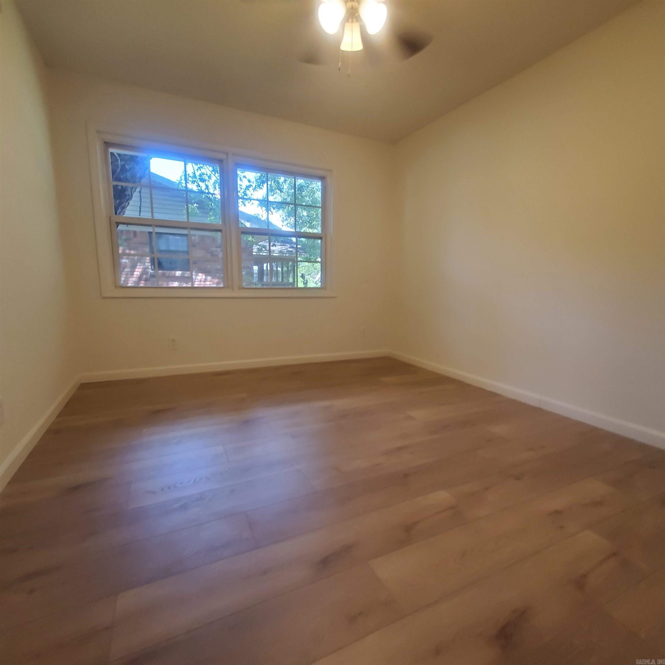 COLLINS - Residential