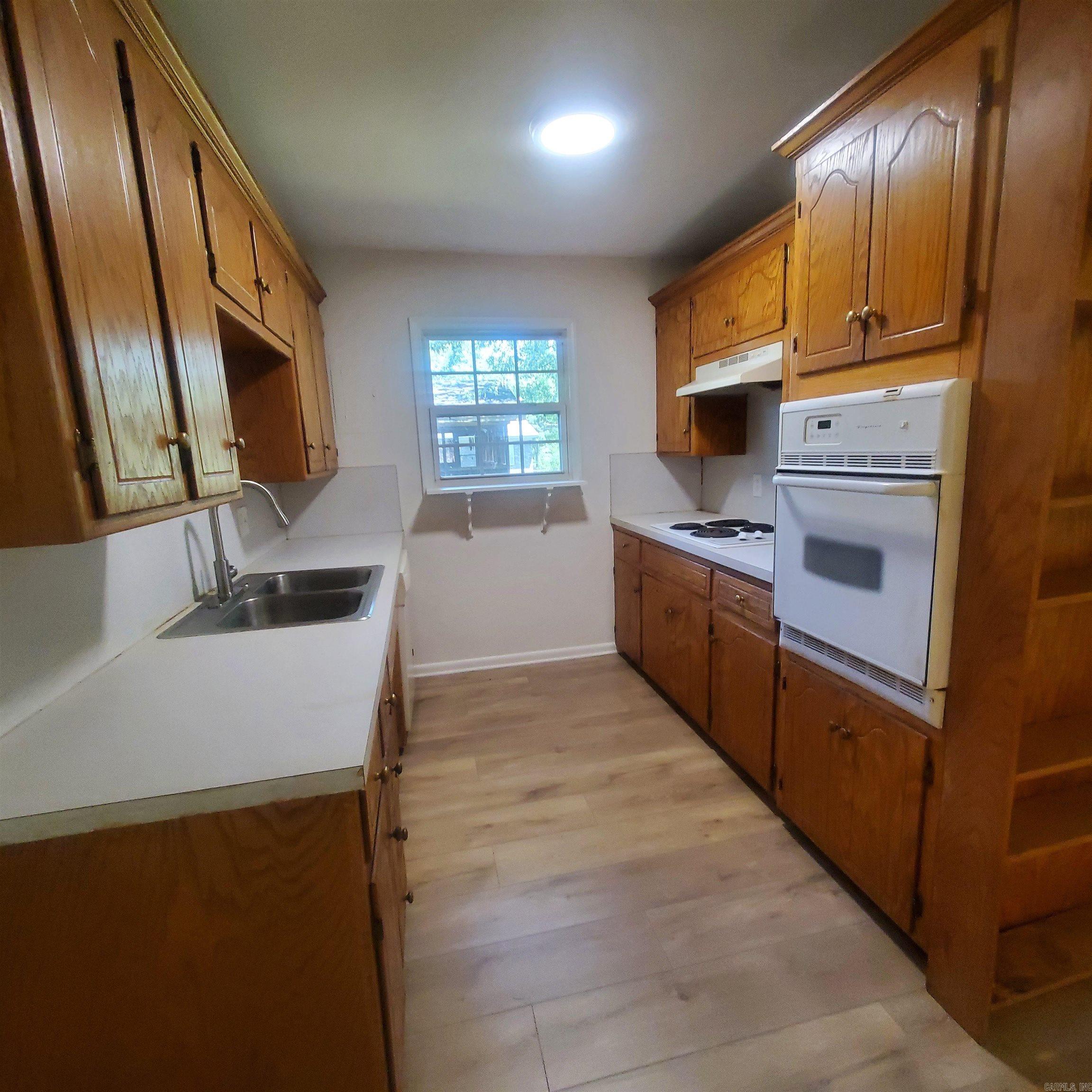 COLLINS - Residential