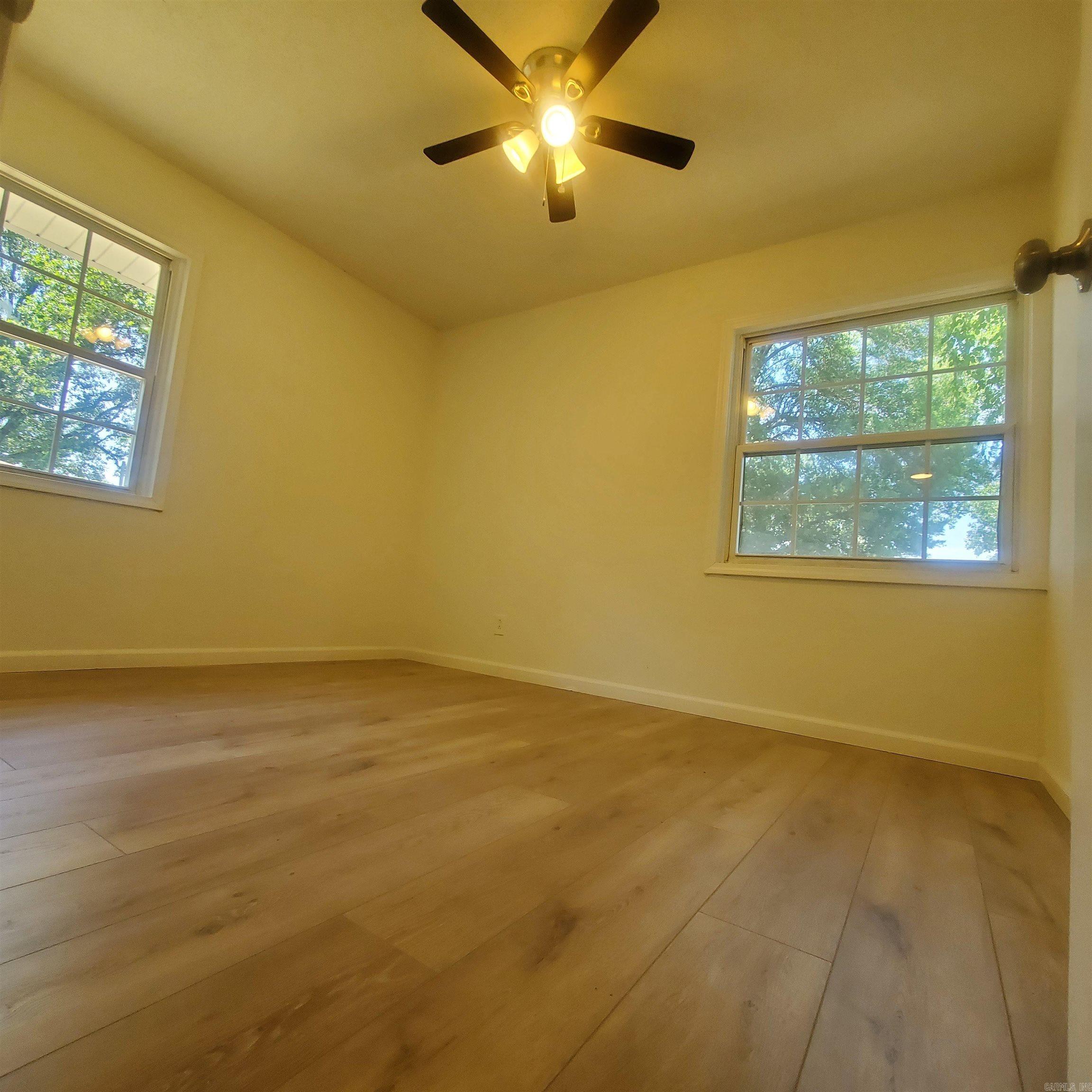 COLLINS - Residential