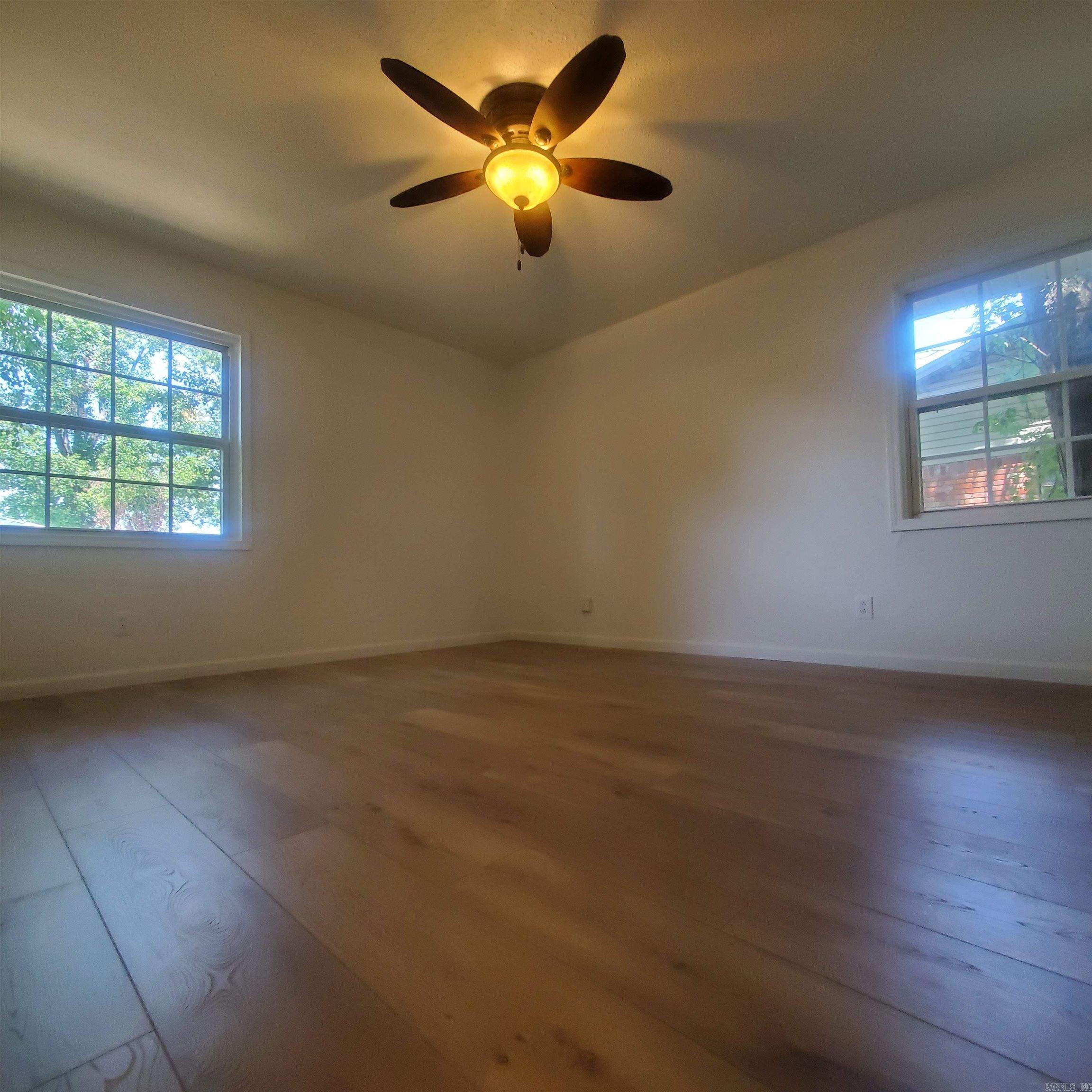 COLLINS - Residential