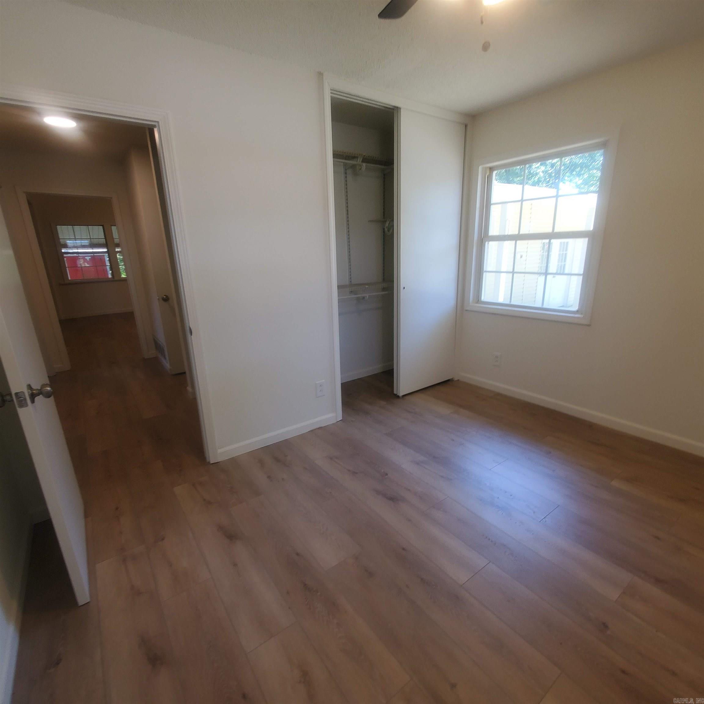 COLLINS - Residential