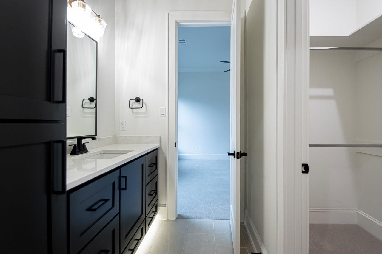 BEAR DEN ESTATES - Residential