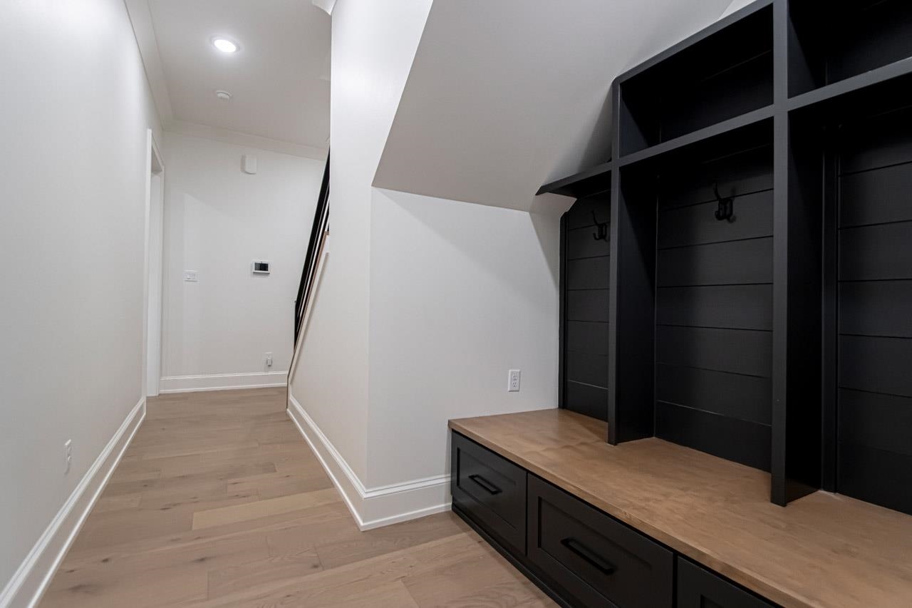 BEAR DEN ESTATES - Residential