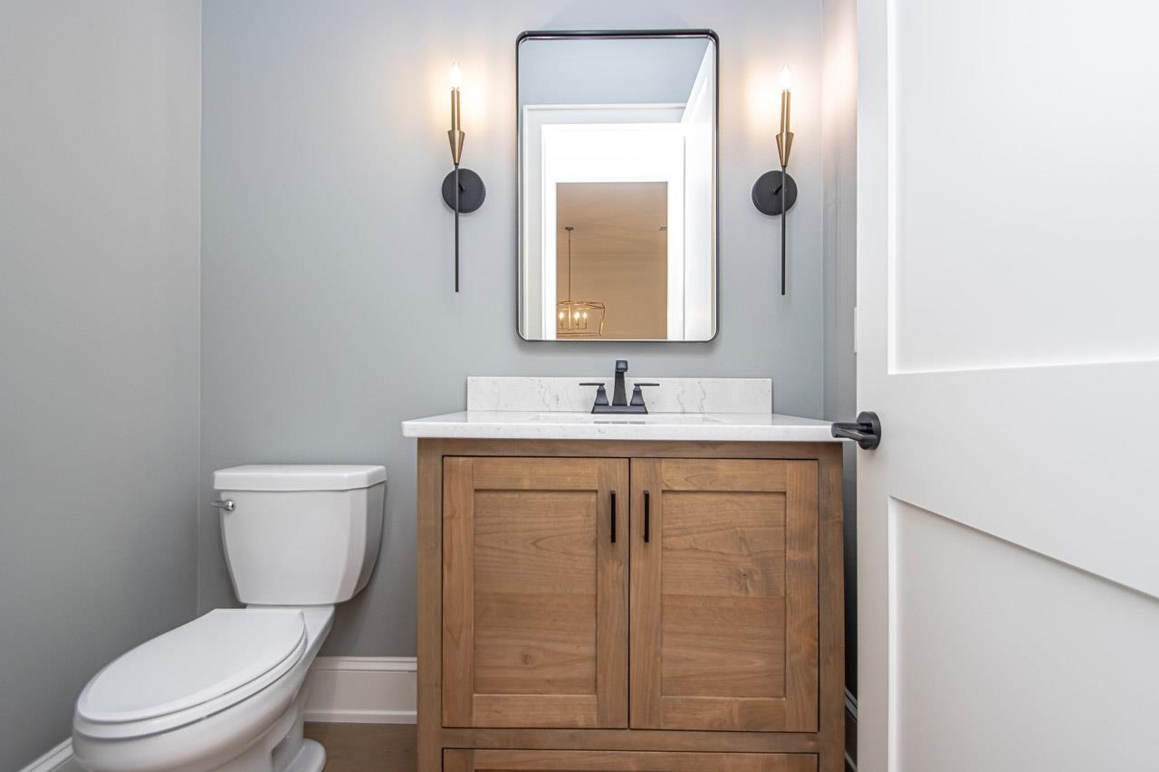 BEAR DEN ESTATES - Residential