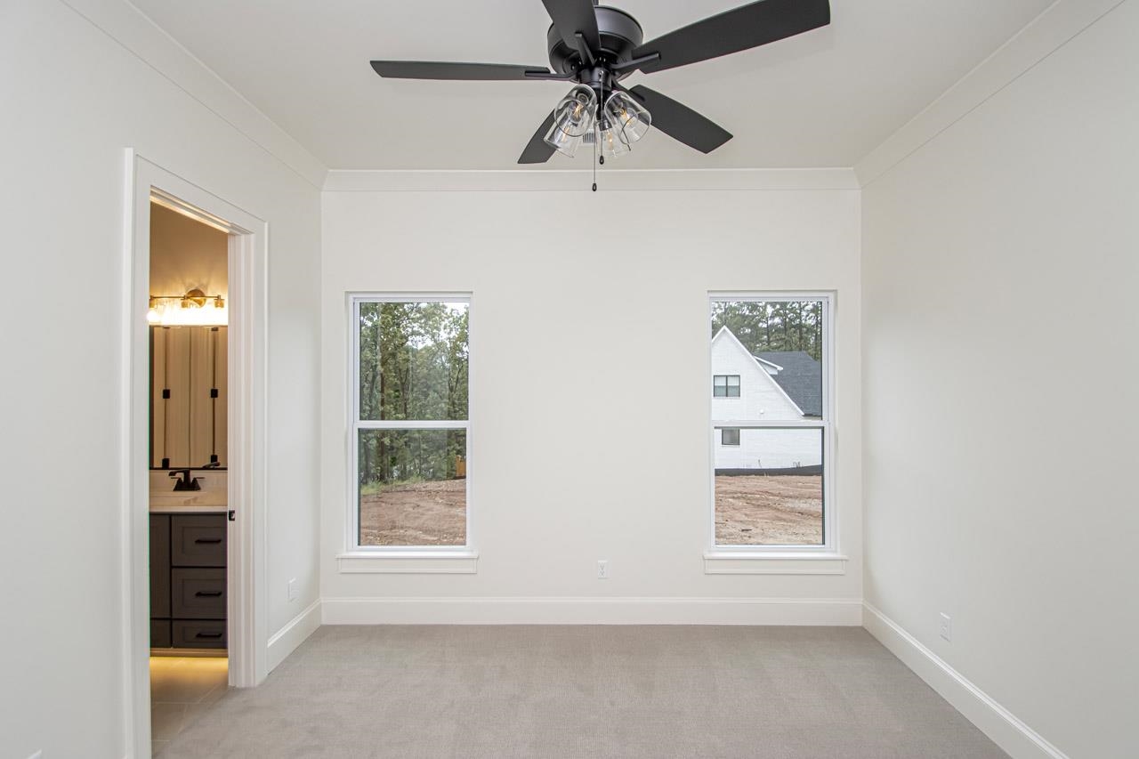 BEAR DEN ESTATES - Residential