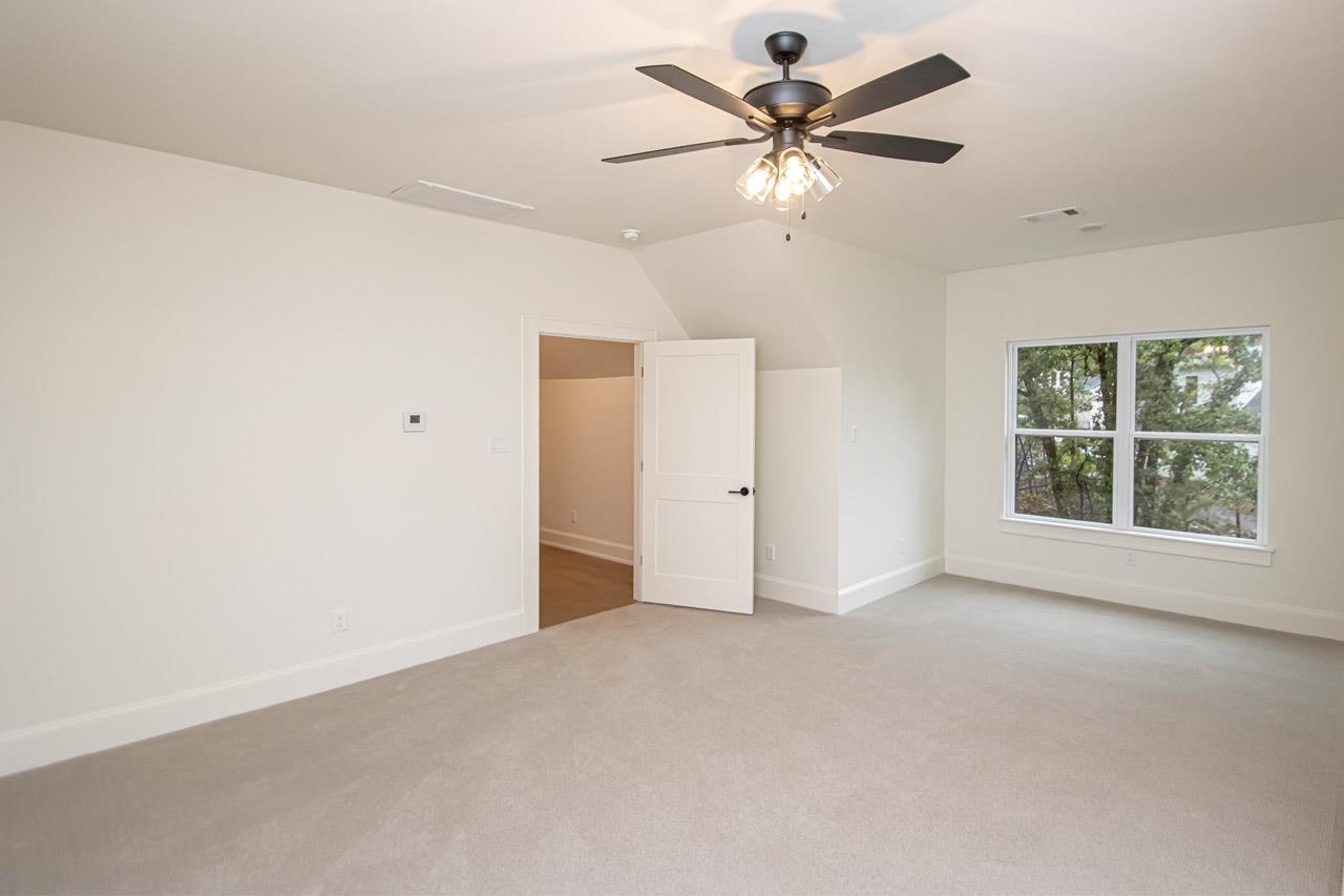 BEAR DEN ESTATES - Residential