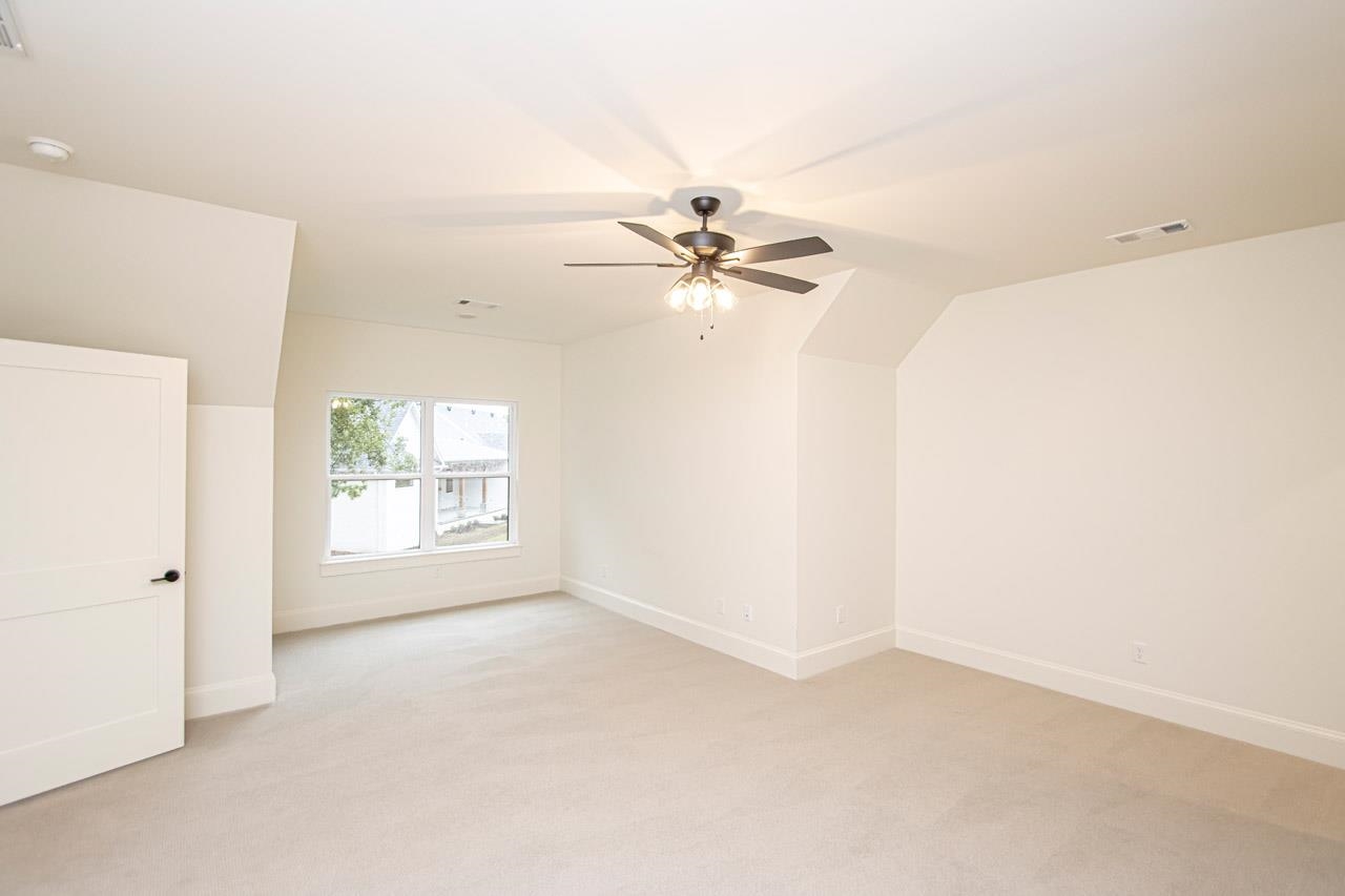 BEAR DEN ESTATES - Residential