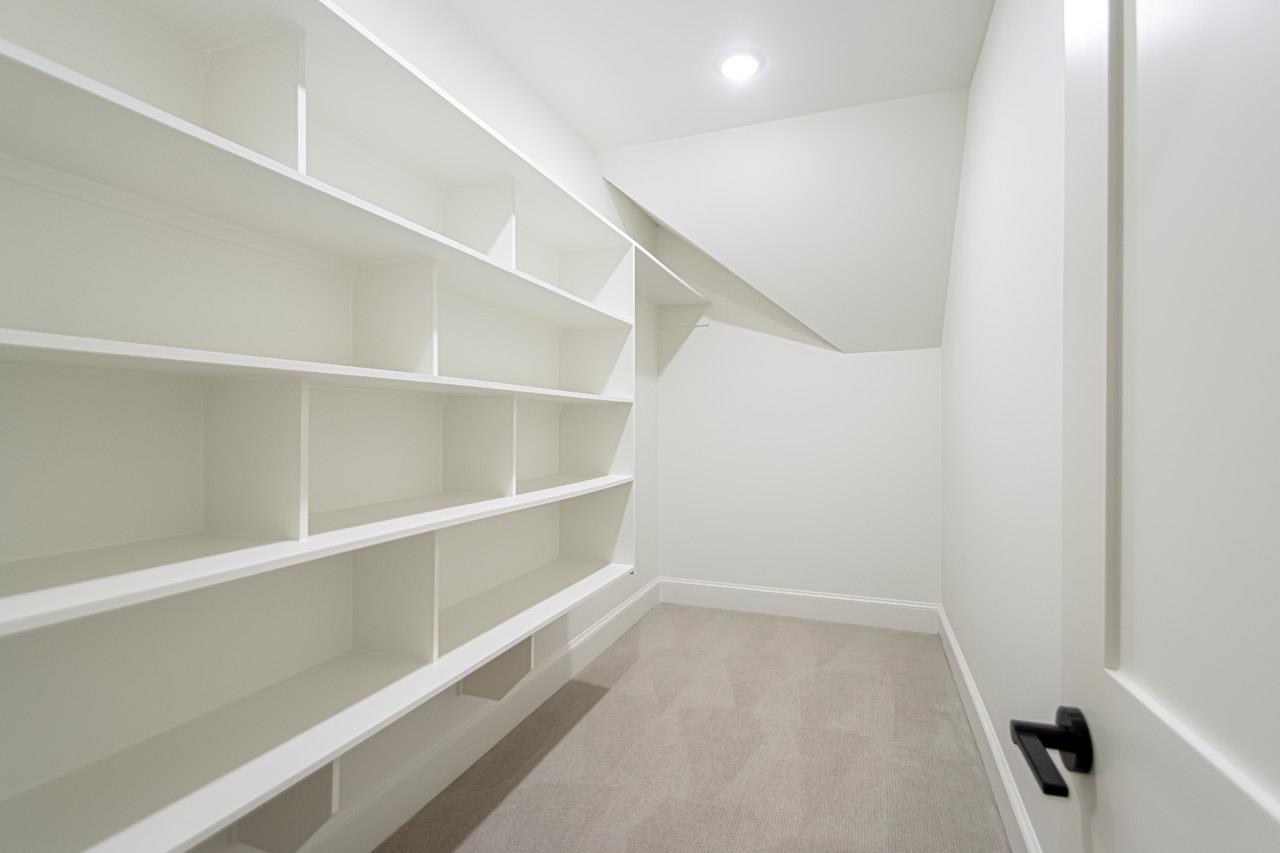 BEAR DEN ESTATES - Residential