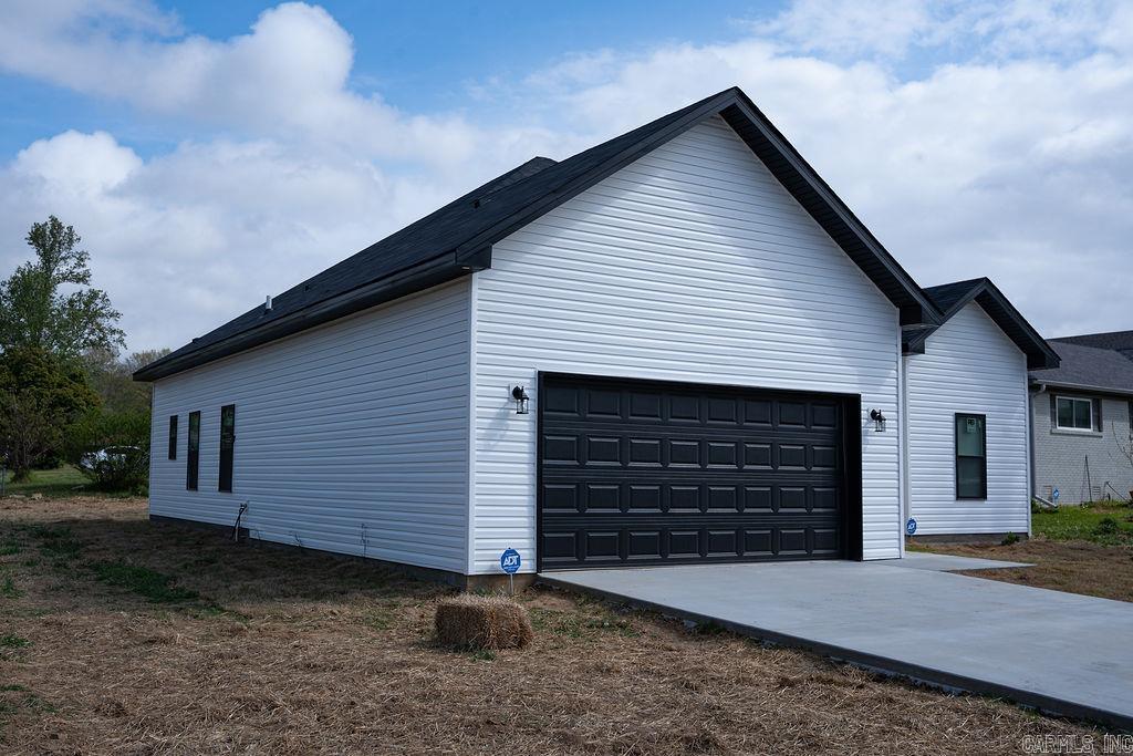 RANCH ESTATE - Residential