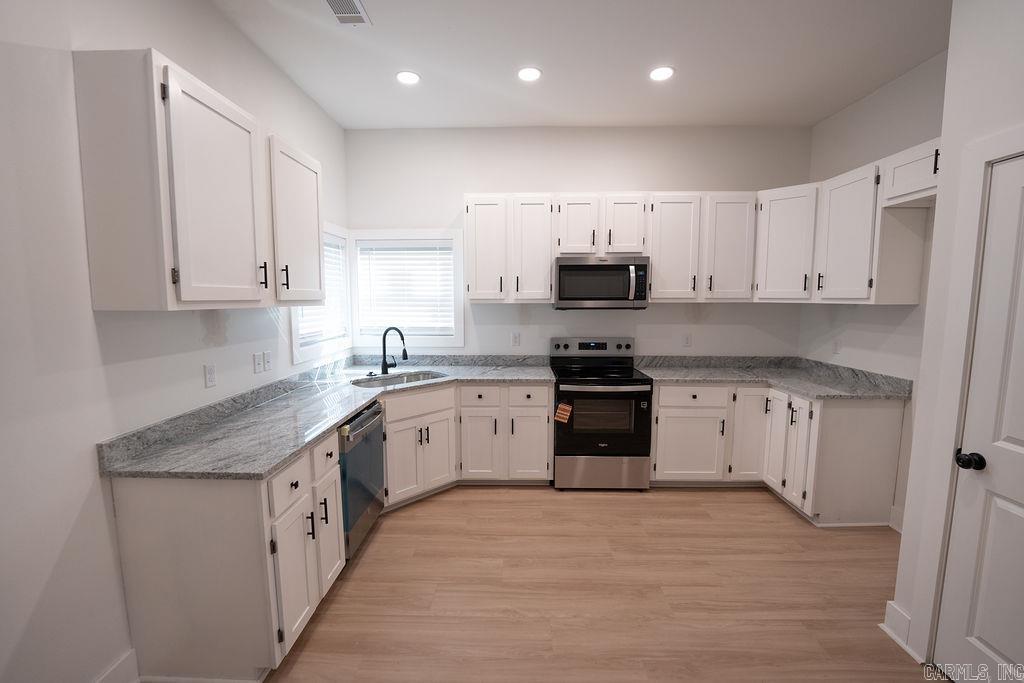 RANCH ESTATE - Residential