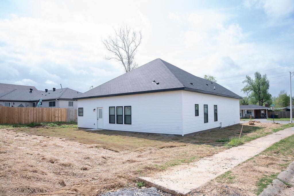 RANCH ESTATE - Residential