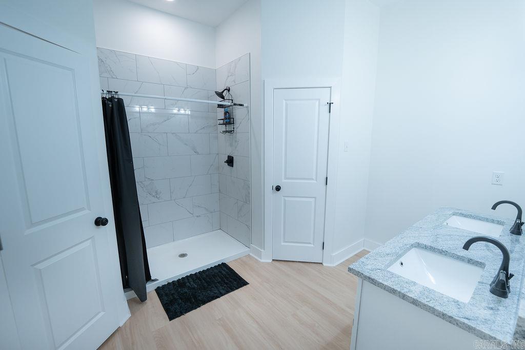 RANCH ESTATE - Residential