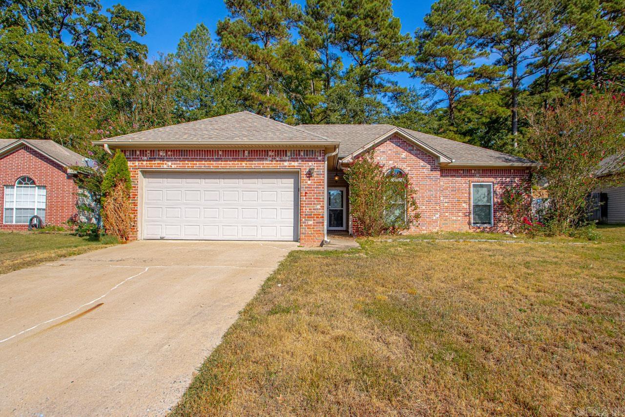 This home is in a great neighborhood and features a beautiful living area with wood burning fireplace. 3 bedrooms 2 full baths with large breakfast area and kitchen with additional bar seating. Lots of updates in the kitchen including a gorgeous farmhouse sink and so much more! Beautiful flooring throughout all main areas and bedrooms! Master has a walk in closet. Schedule your showing today!