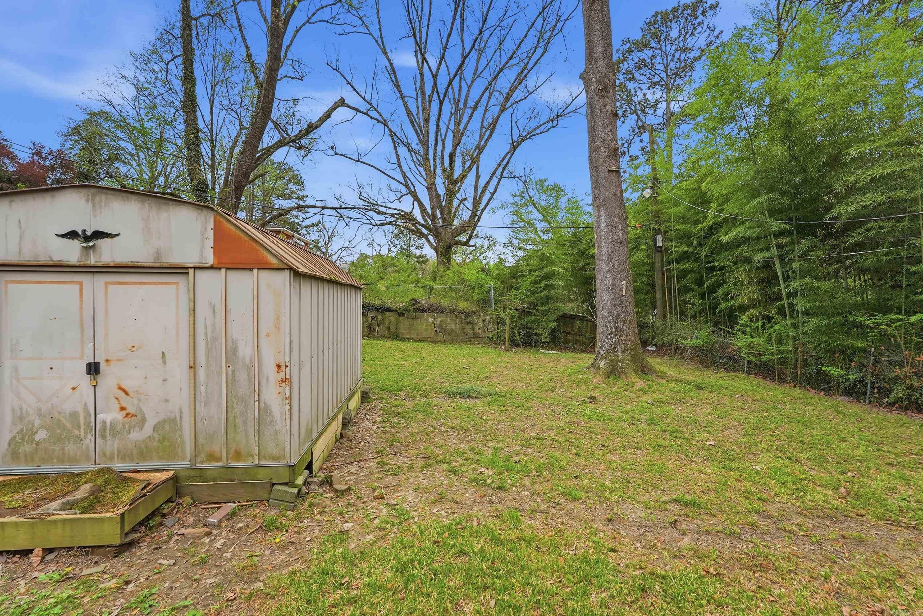 INTERURBAN HGTS - Residential