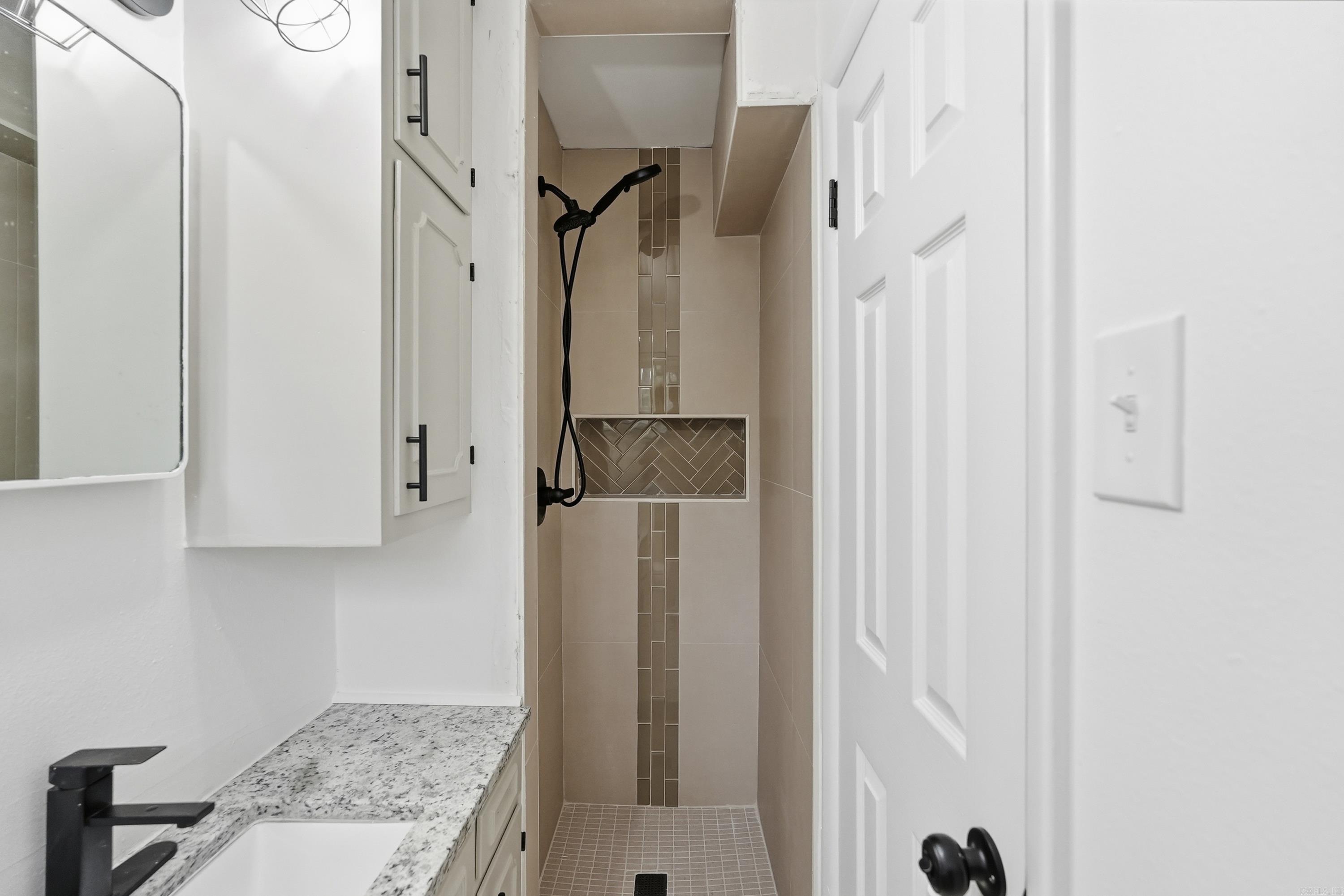 INTERURBAN HGTS - Residential