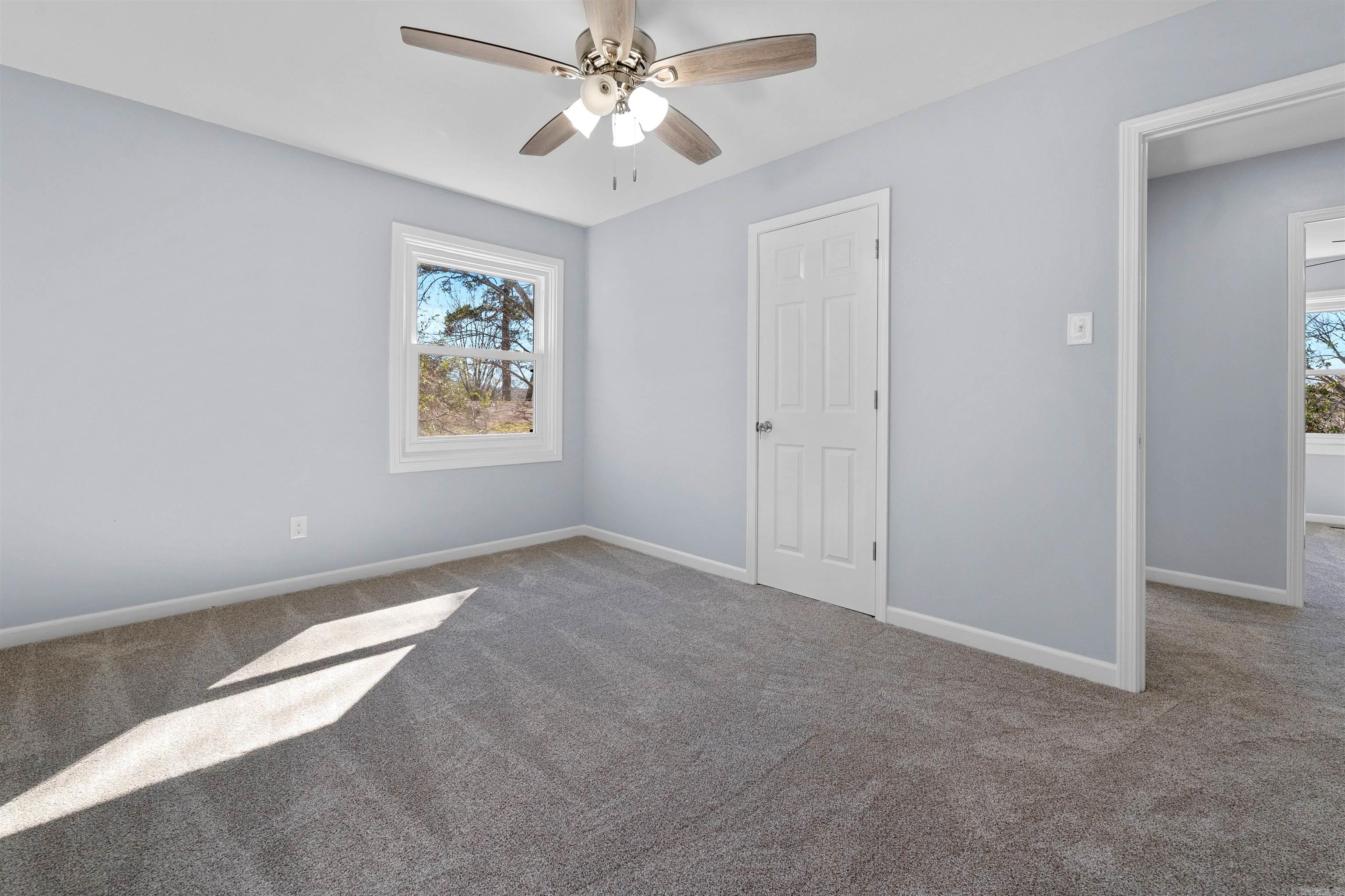 BROOKFIELD - Residential