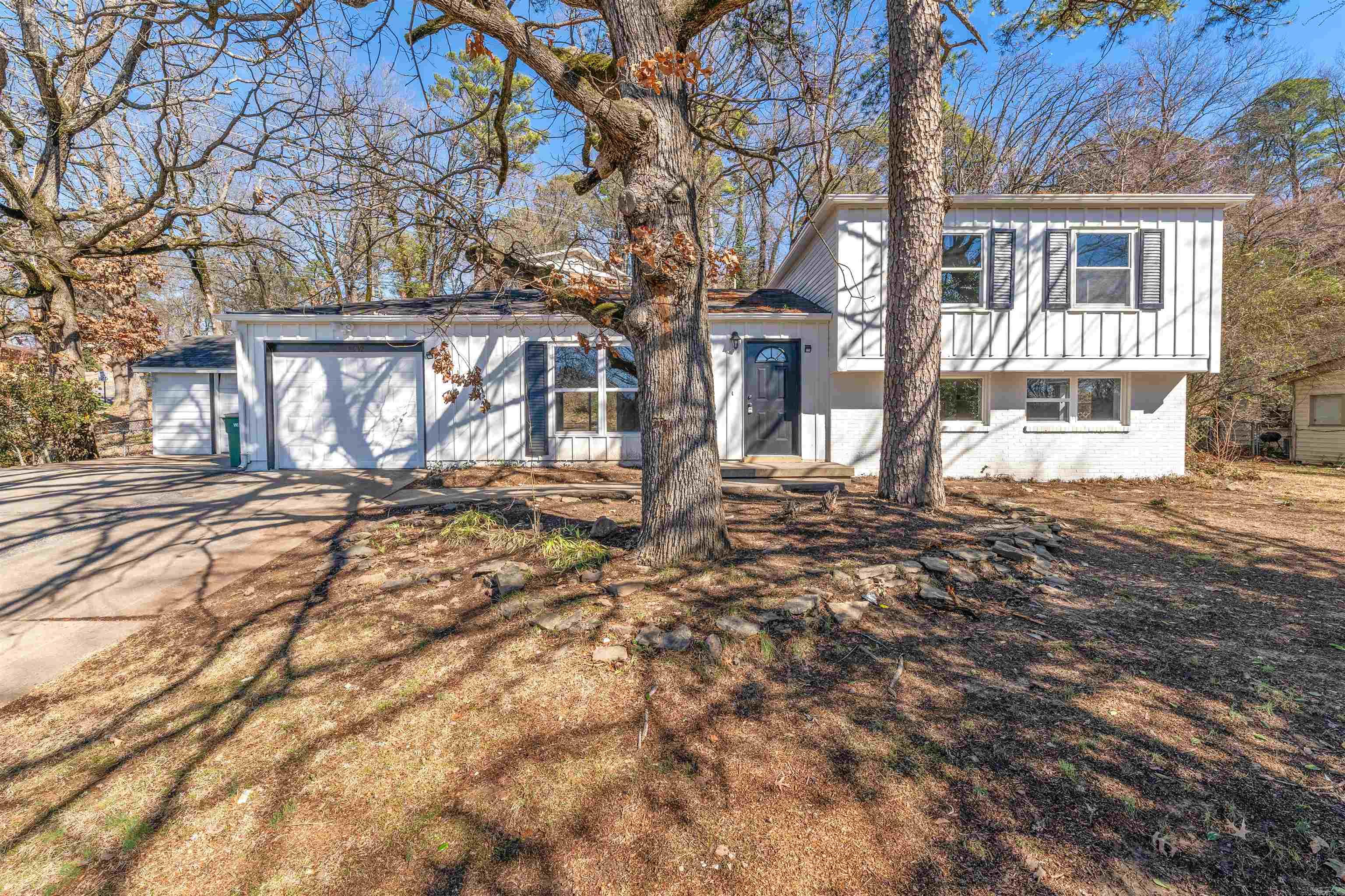 BROOKFIELD - Residential