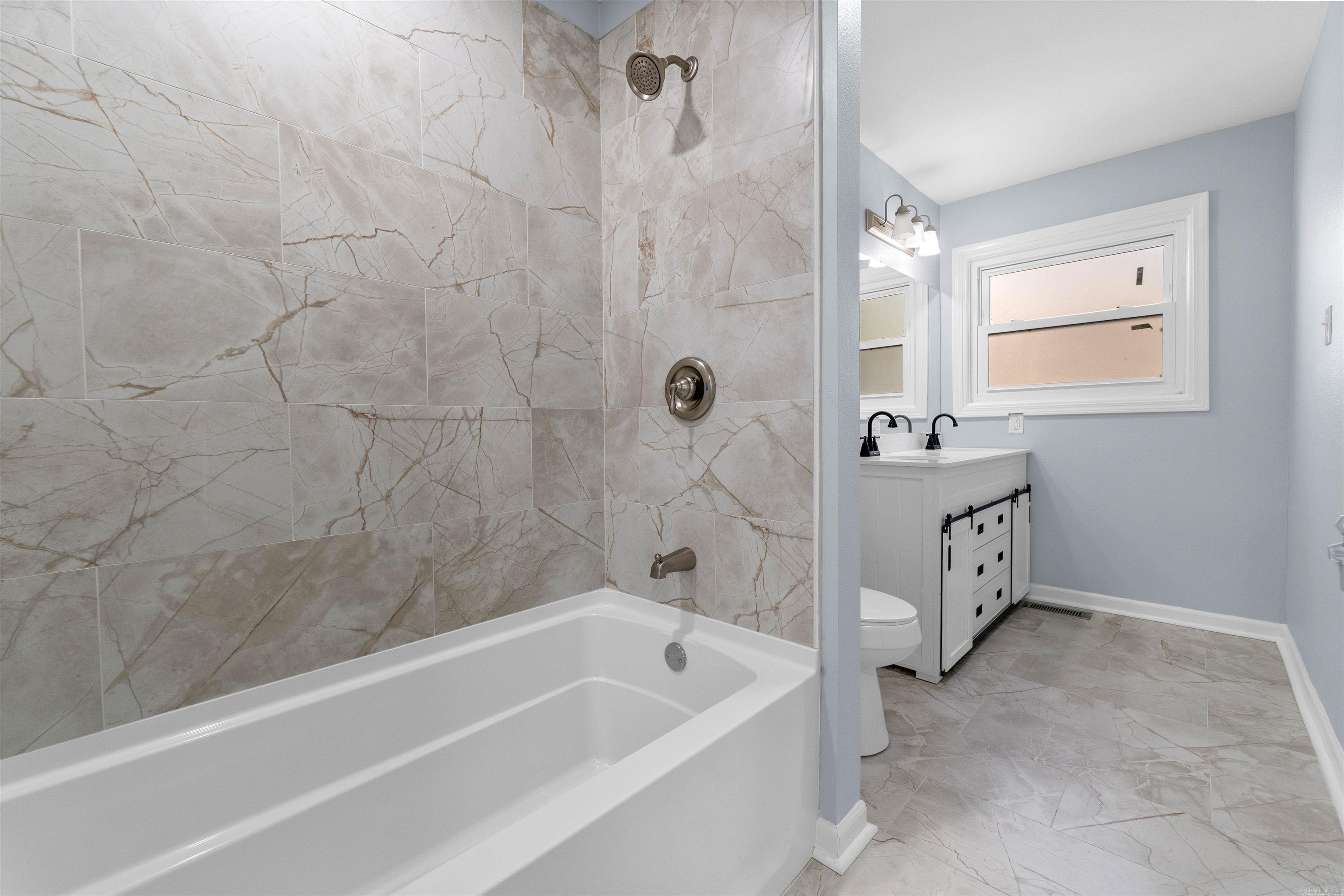 BROOKFIELD - Residential