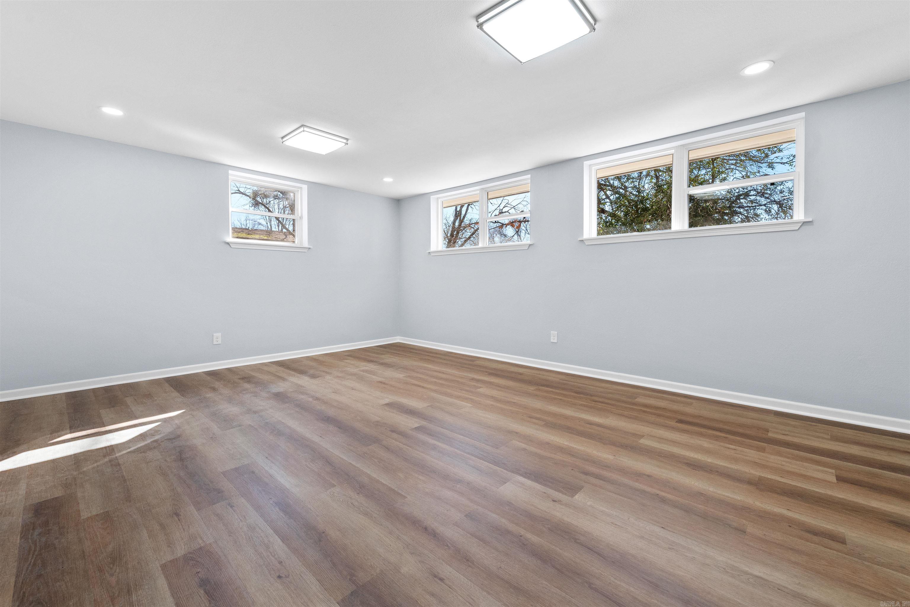 BROOKFIELD - Residential