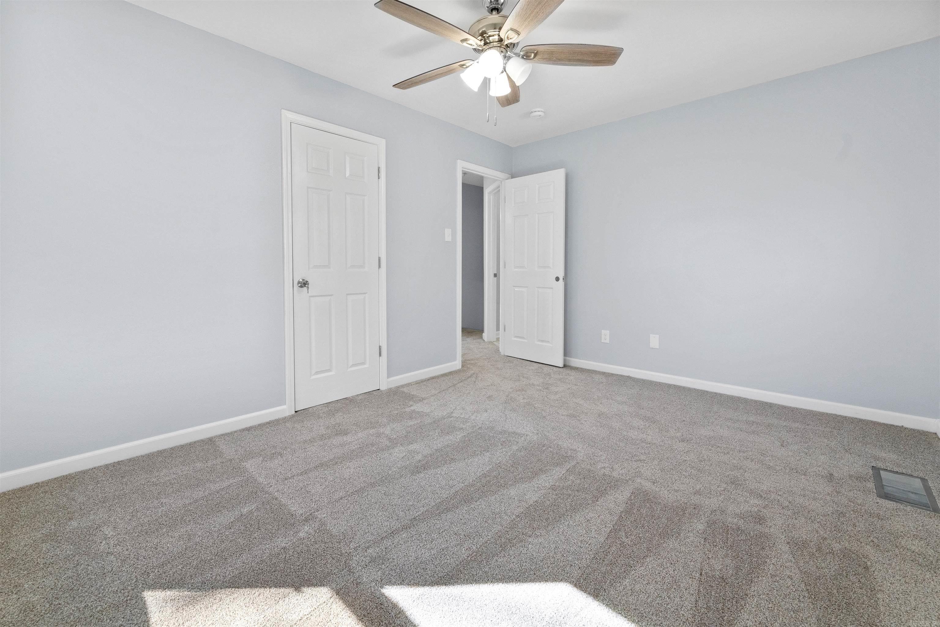 BROOKFIELD - Residential