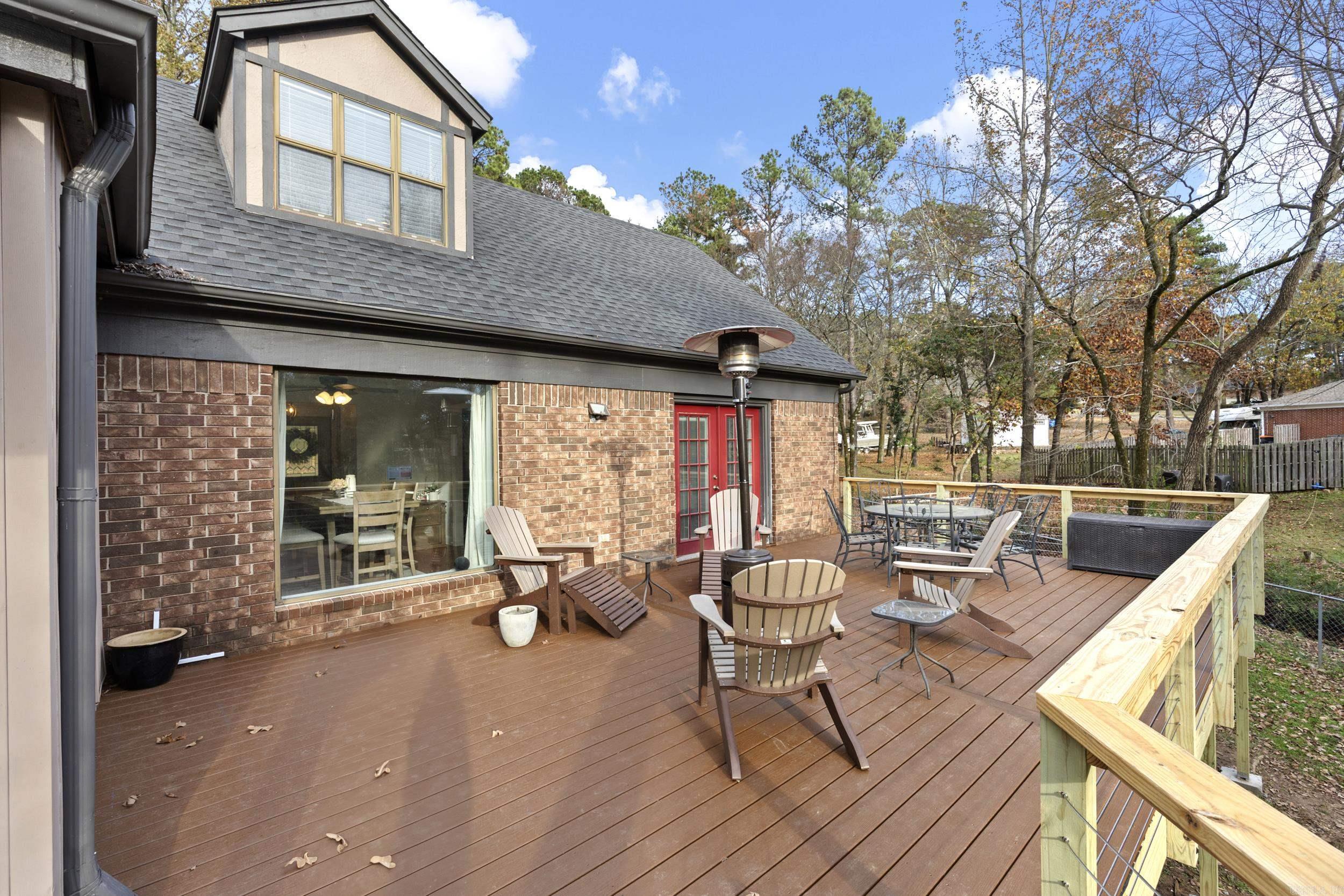 LANDS END - Residential