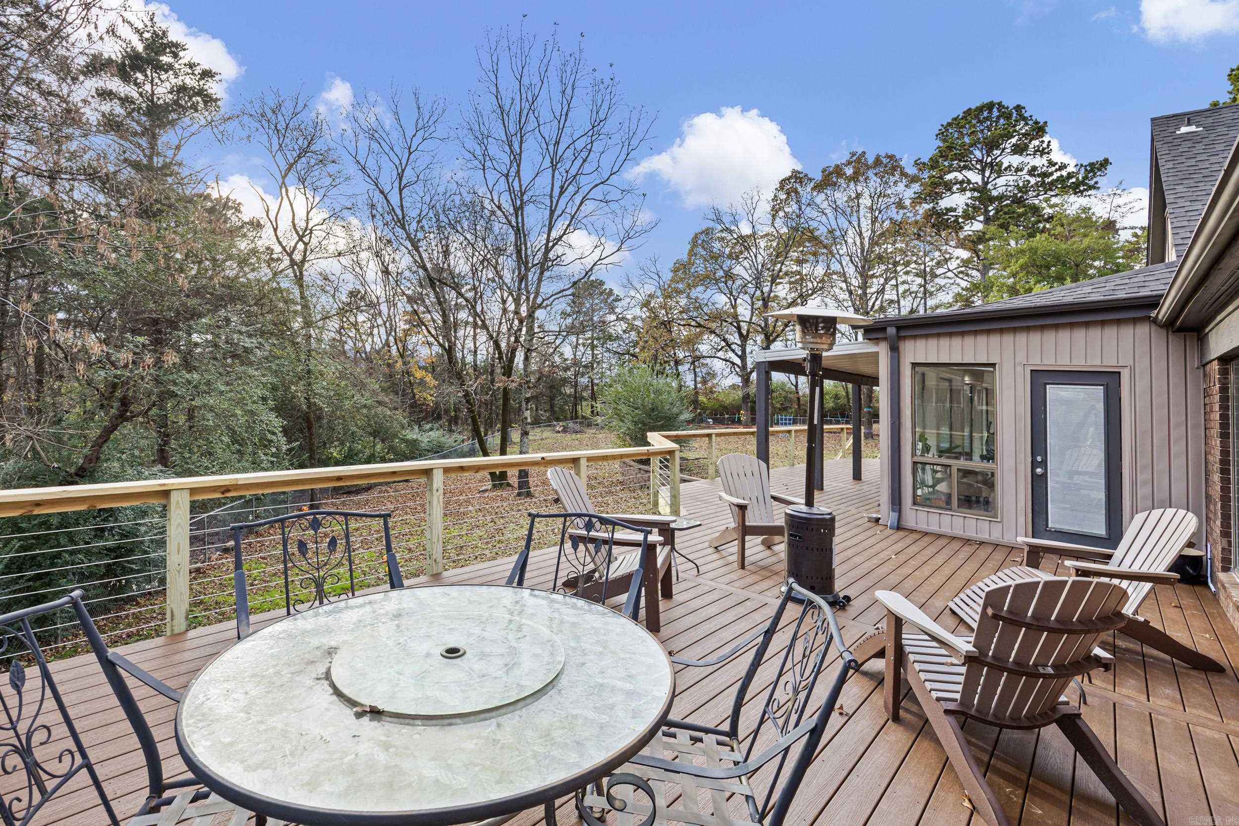 LANDS END - Residential