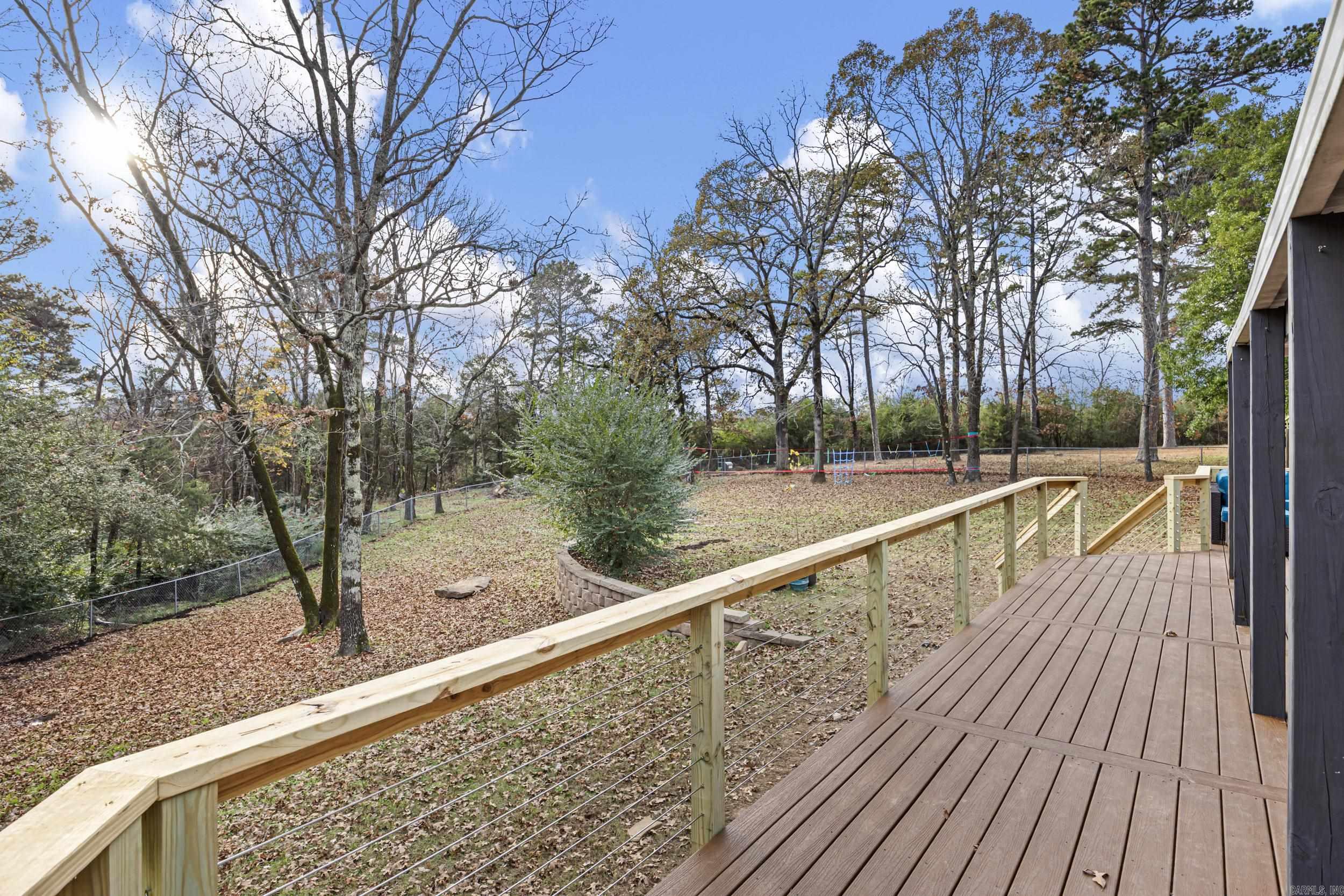 LANDS END - Residential