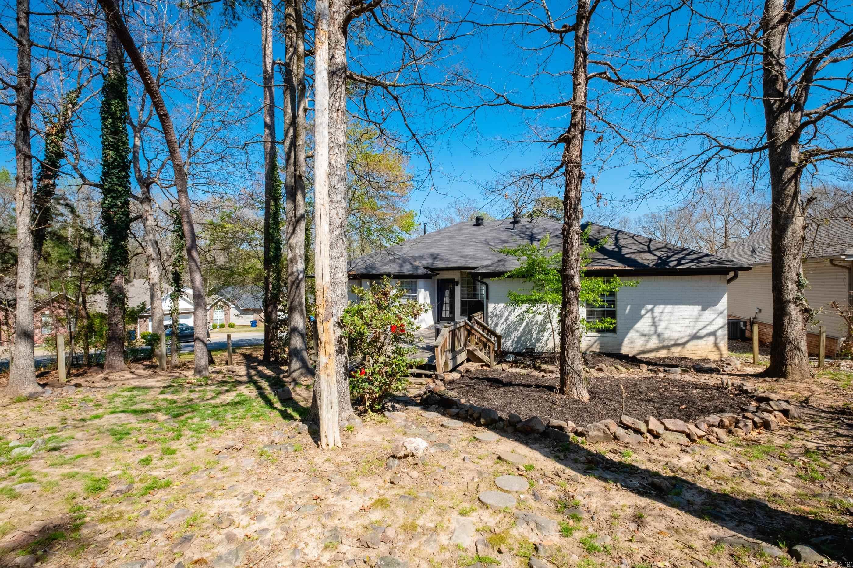 GARDEN OAKS ADDN - Residential