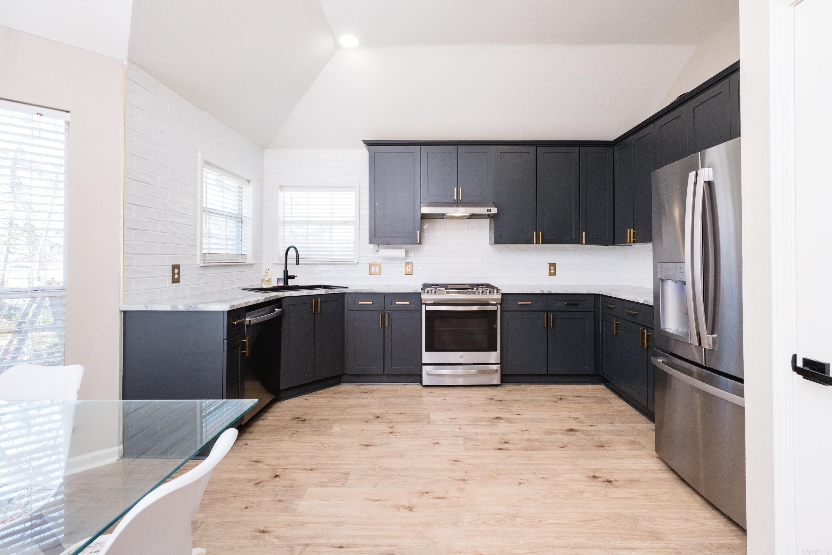 GARDEN OAKS ADDN - Residential