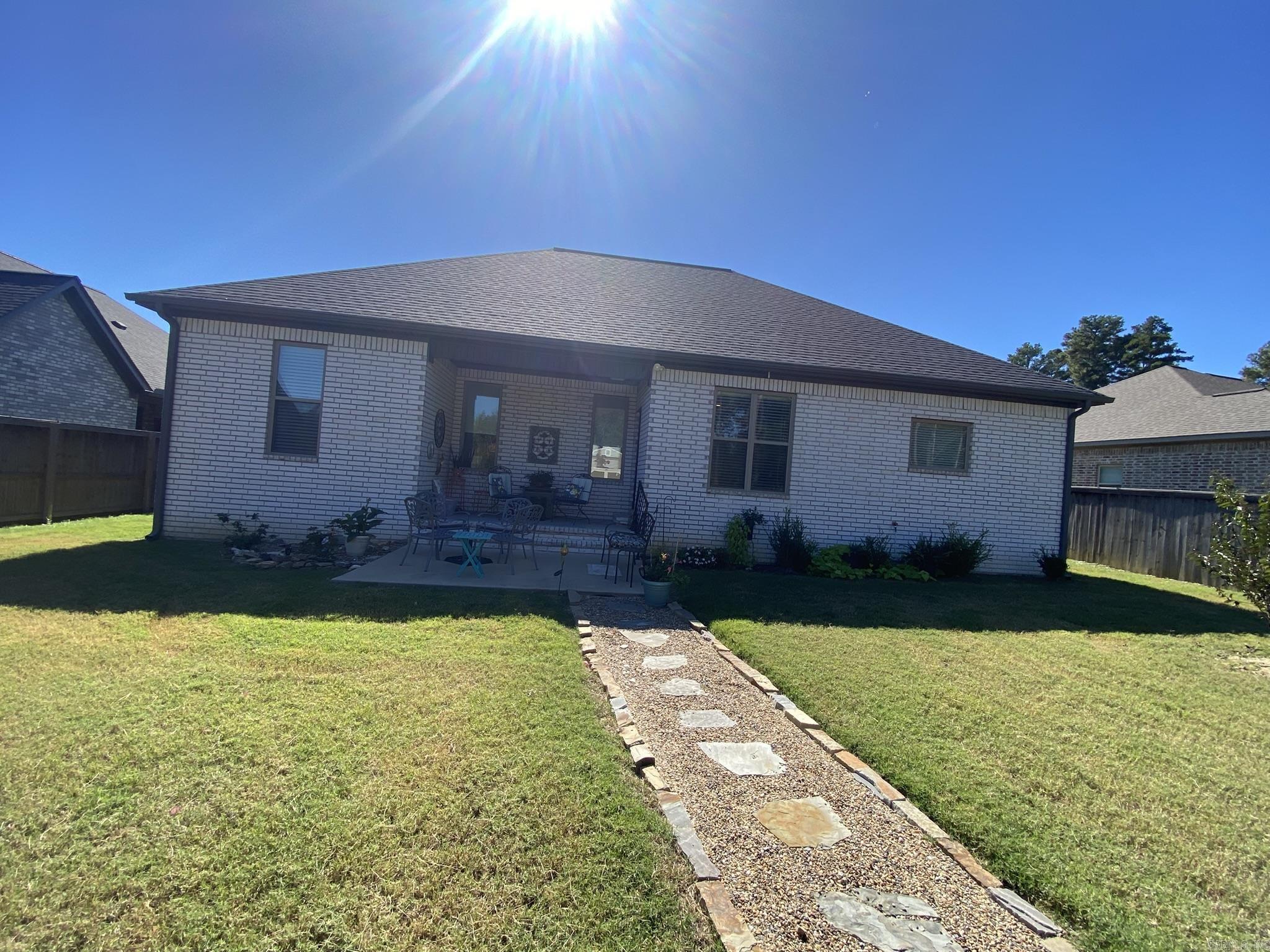 LEGACY POINTE - Residential