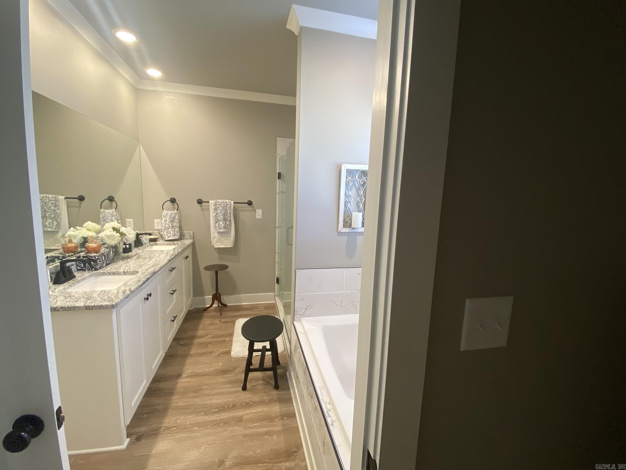 LEGACY POINTE - Residential