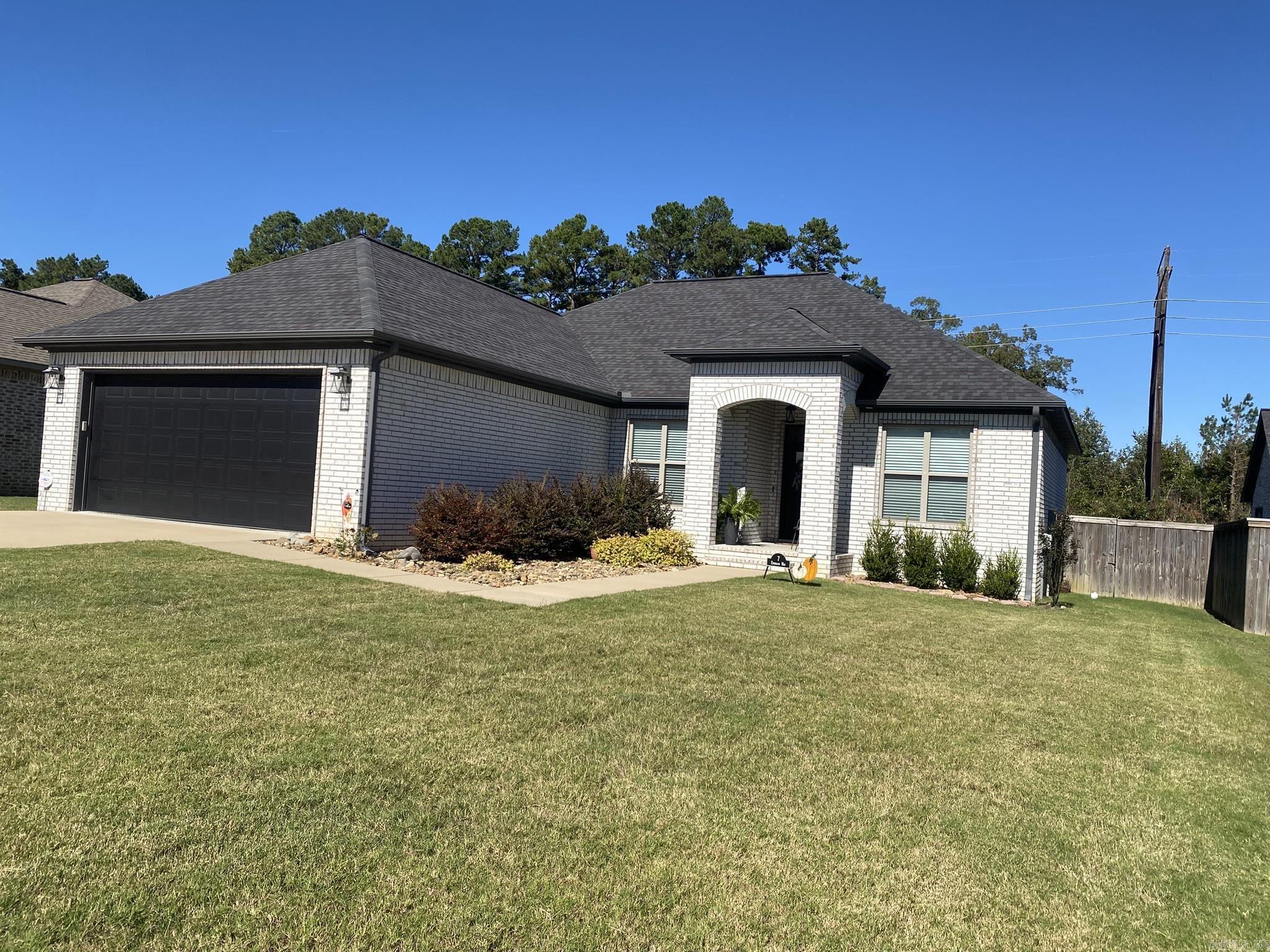 LEGACY POINTE - Residential