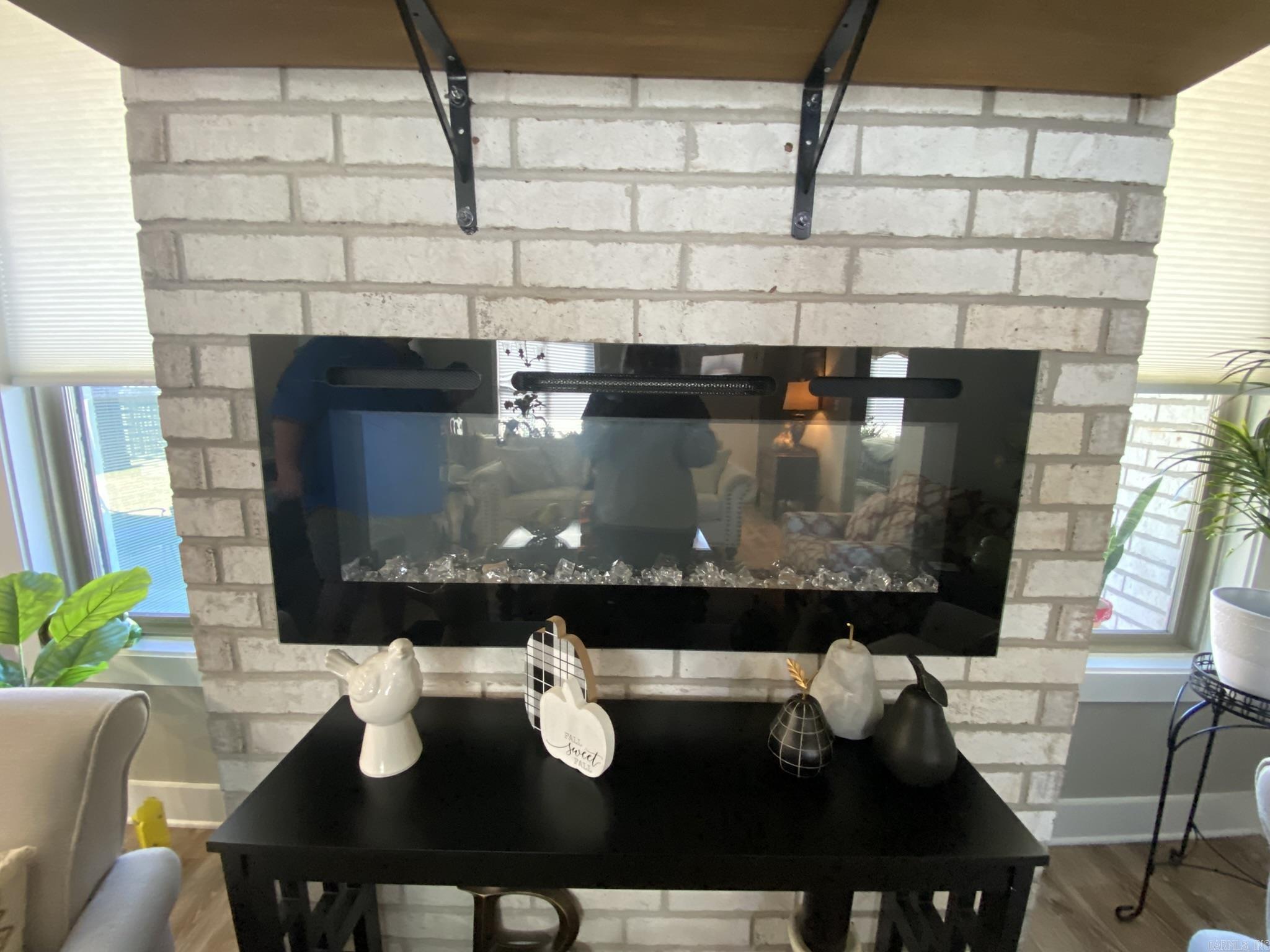 LEGACY POINTE - Residential