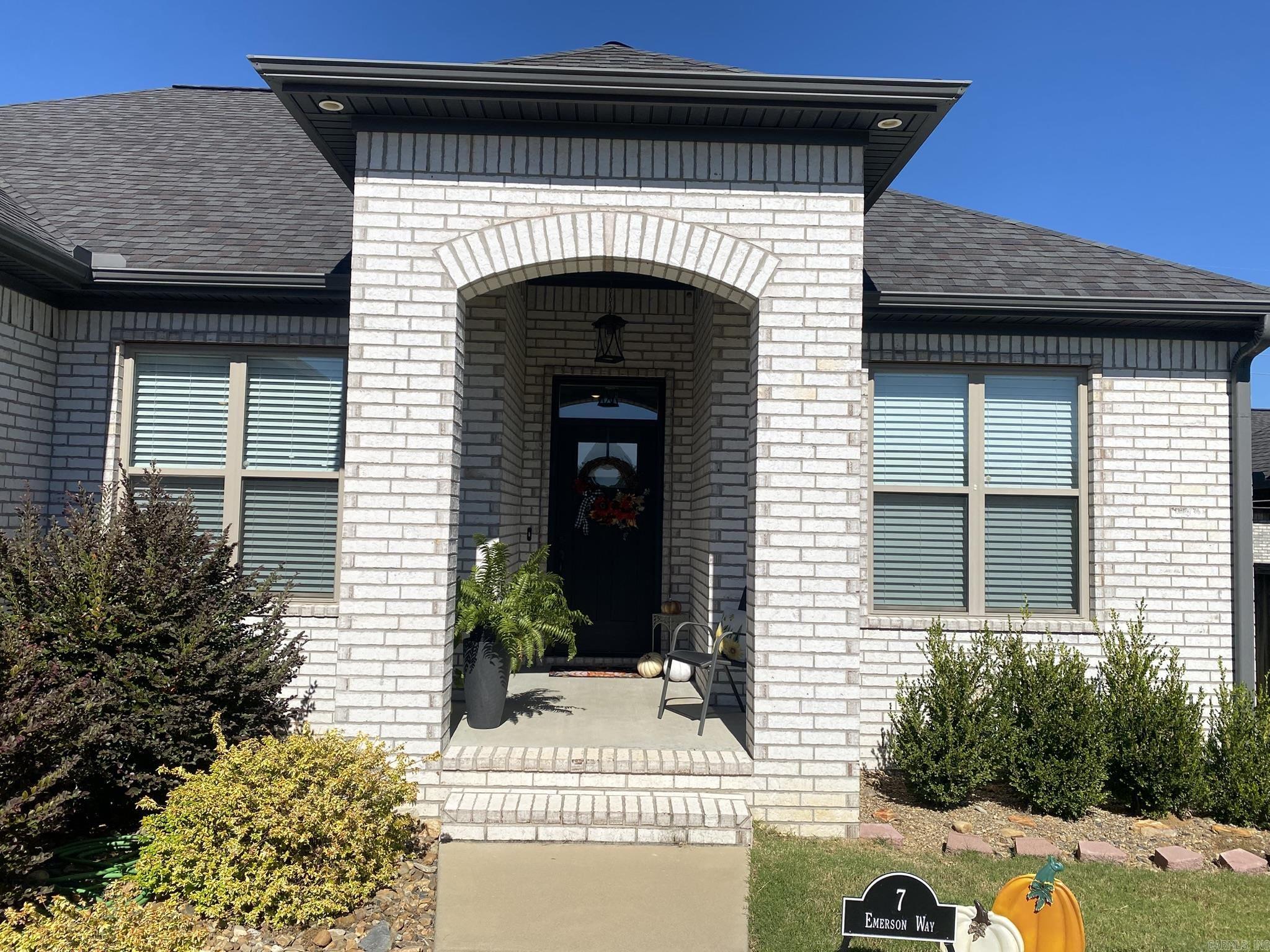 LEGACY POINTE - Residential