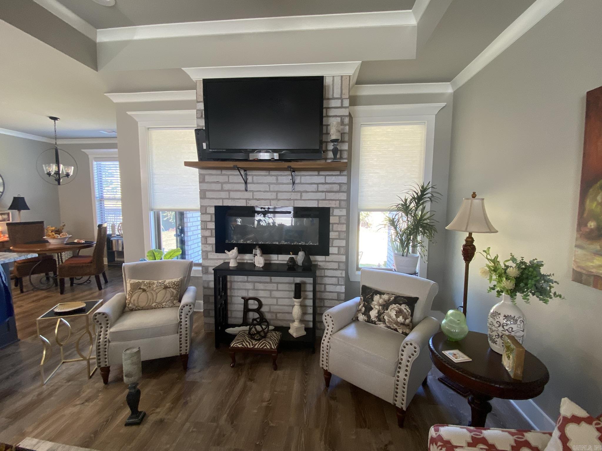 LEGACY POINTE - Residential